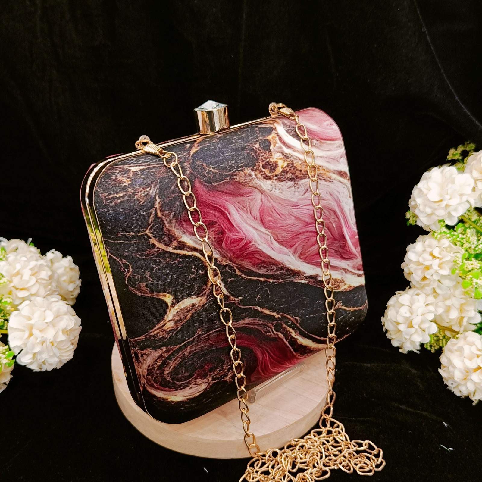 Vs Barbie clutch 105