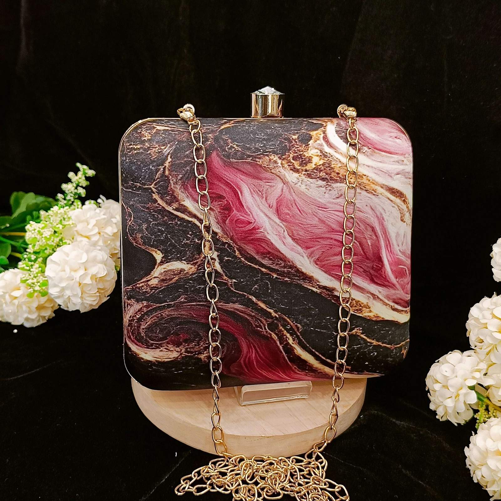 Vs Barbie clutch 105