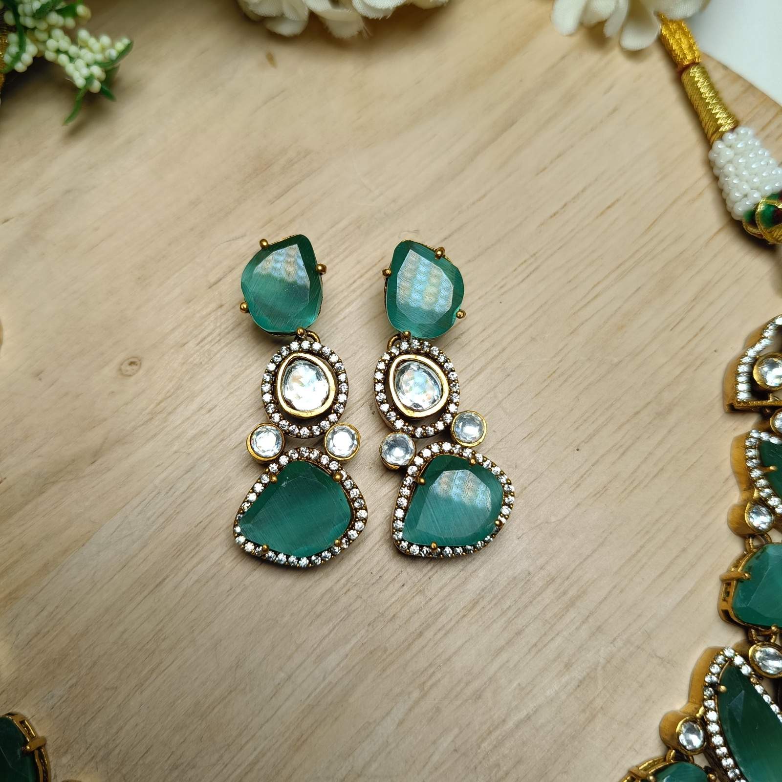 Nayaab Juni polki Neckpiece