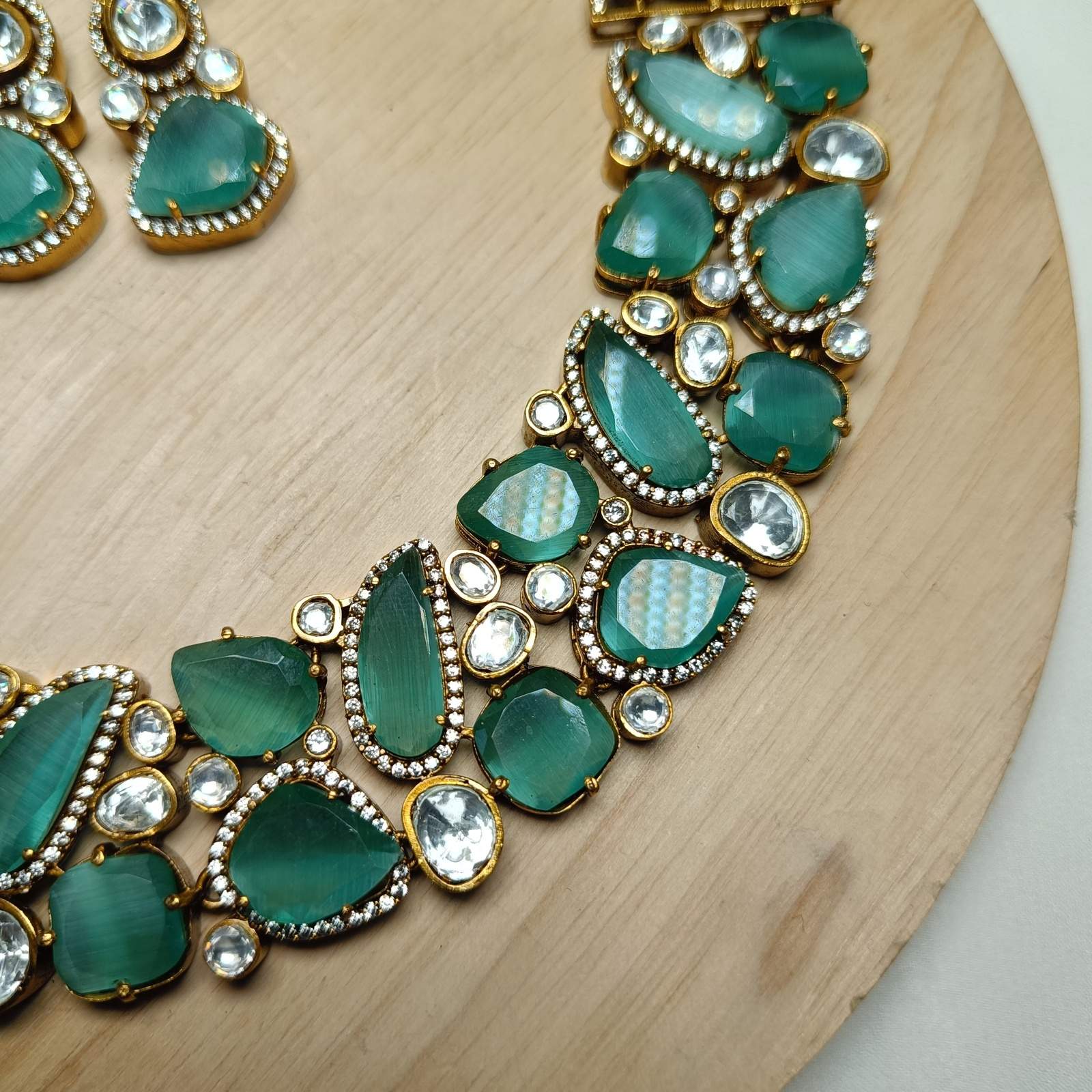 Nayaab Juni polki Neckpiece