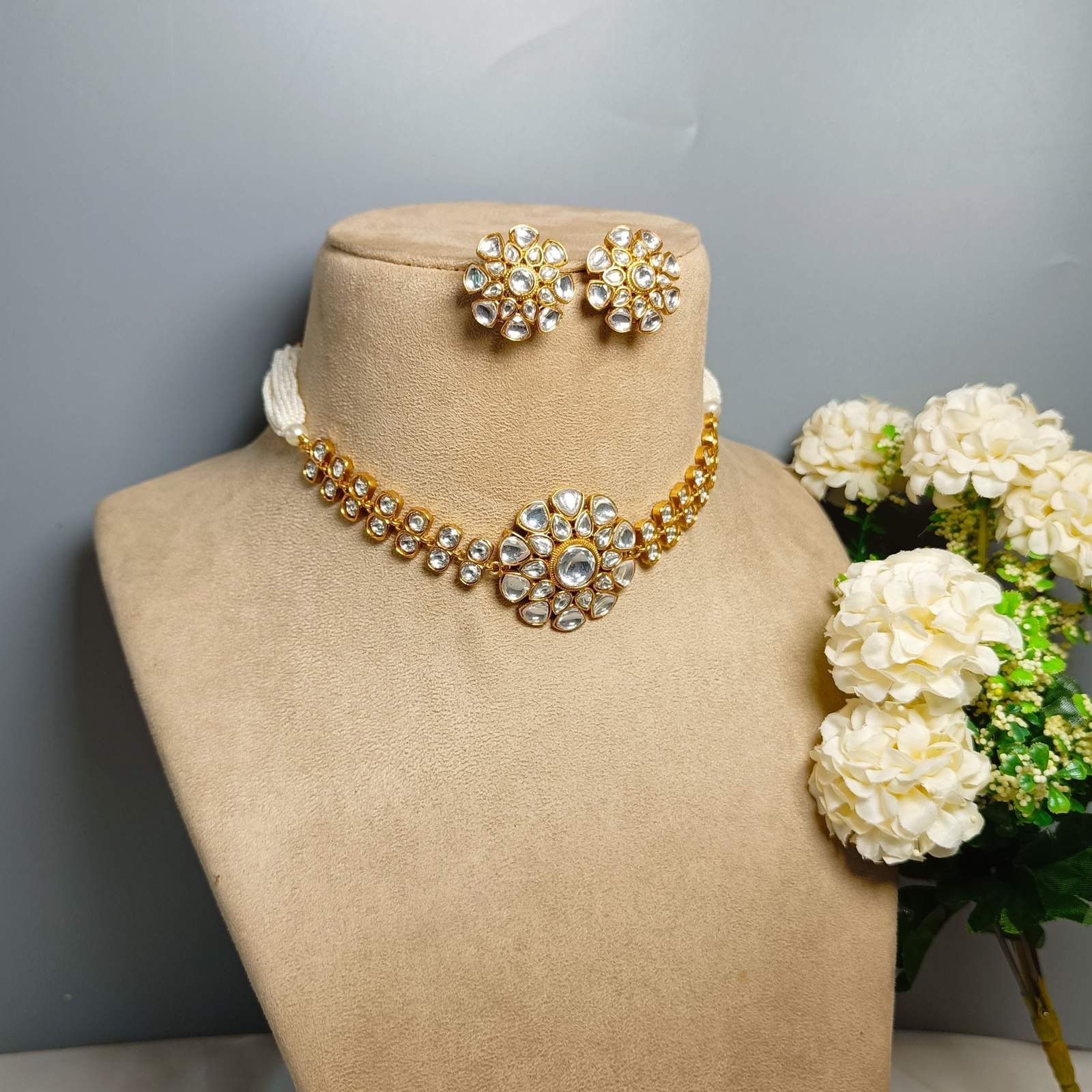 Nayaab Hina polki choker