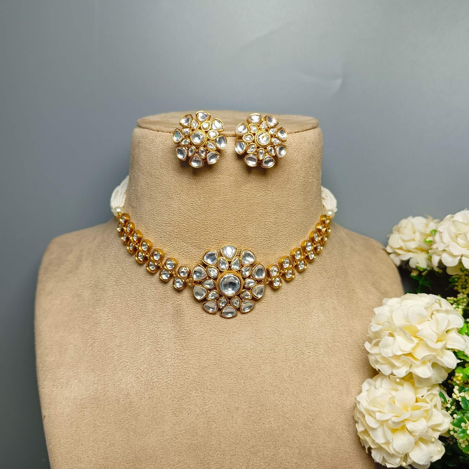 Nayaab Hina polki choker