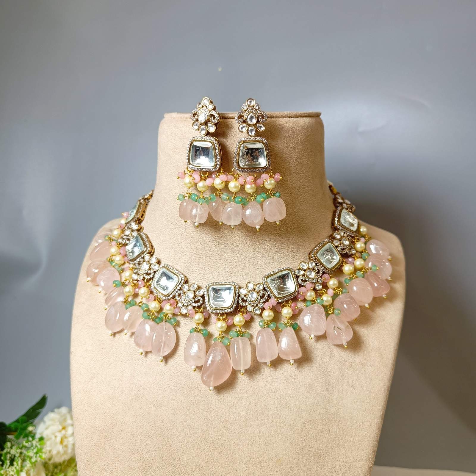 Nayaab zora polki neckpiece