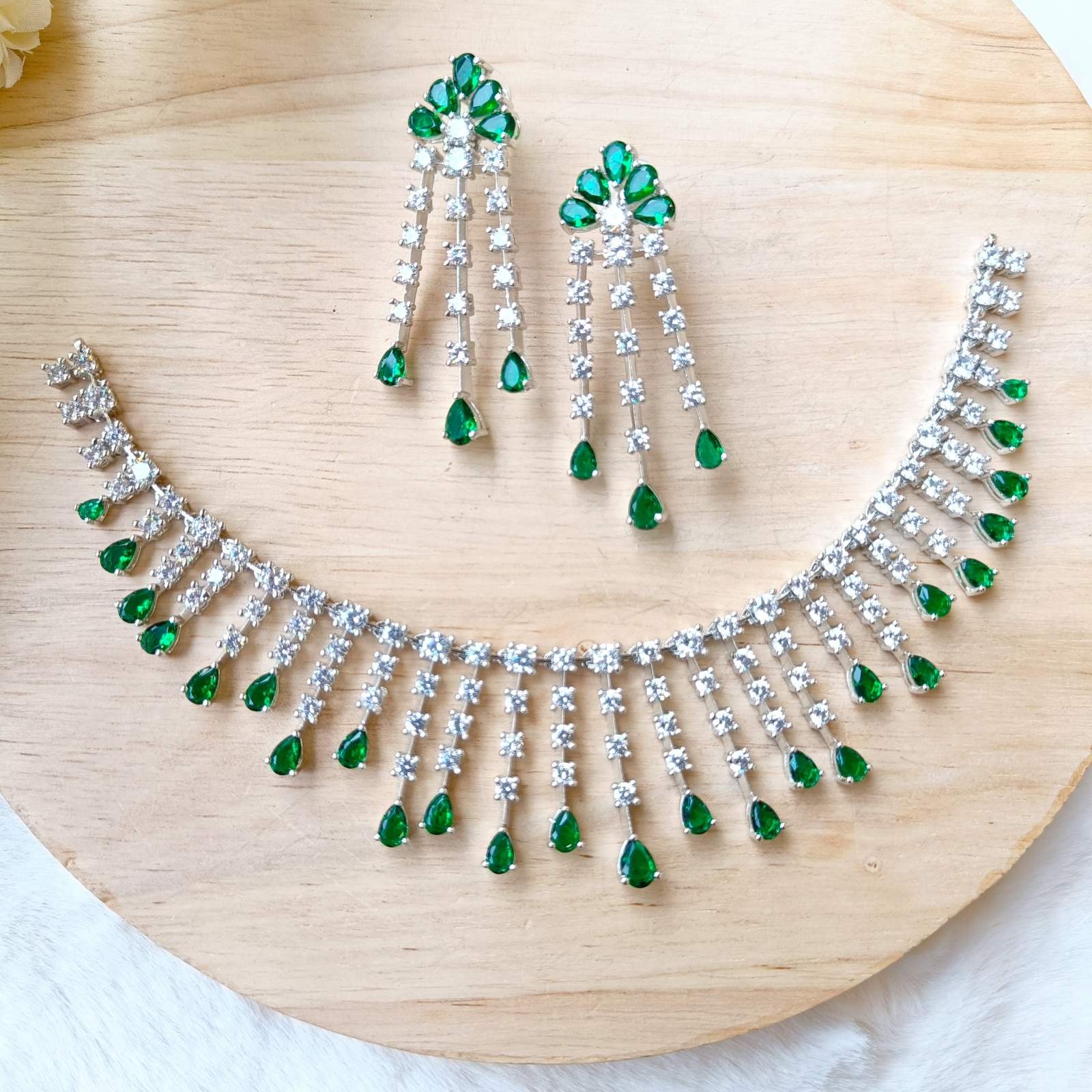 Lavanya ad Neckpiece