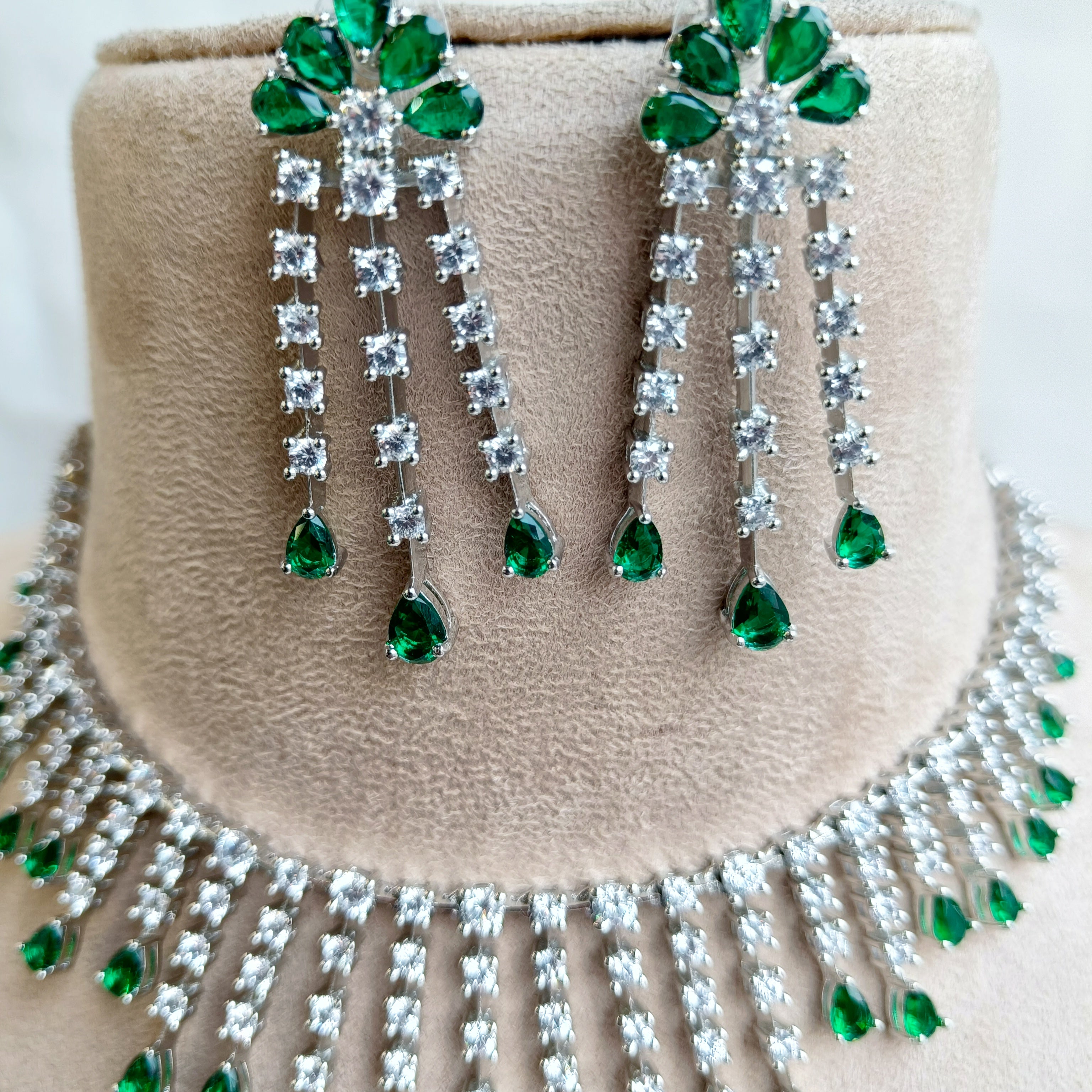 Lavanya ad Neckpiece