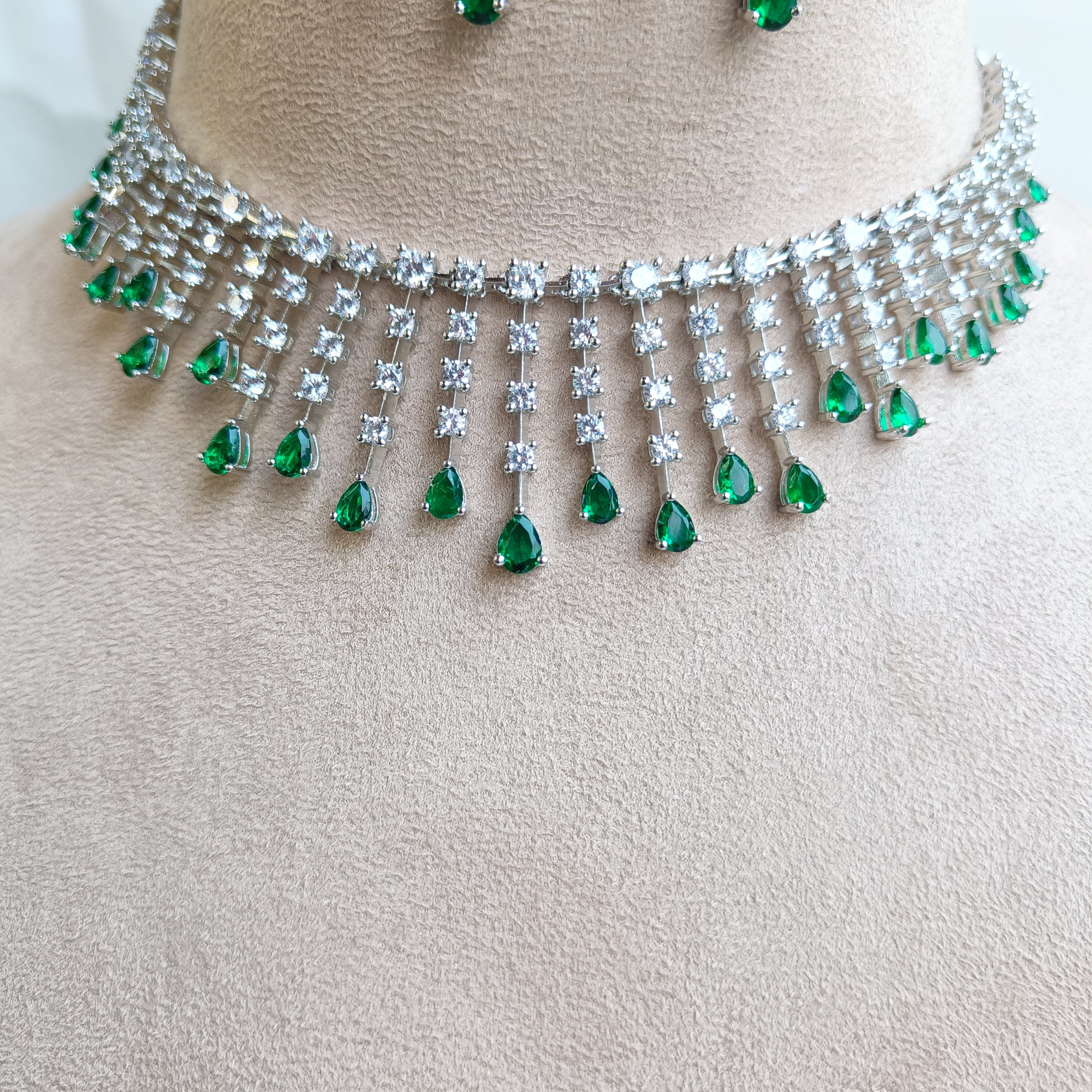 Lavanya ad Neckpiece