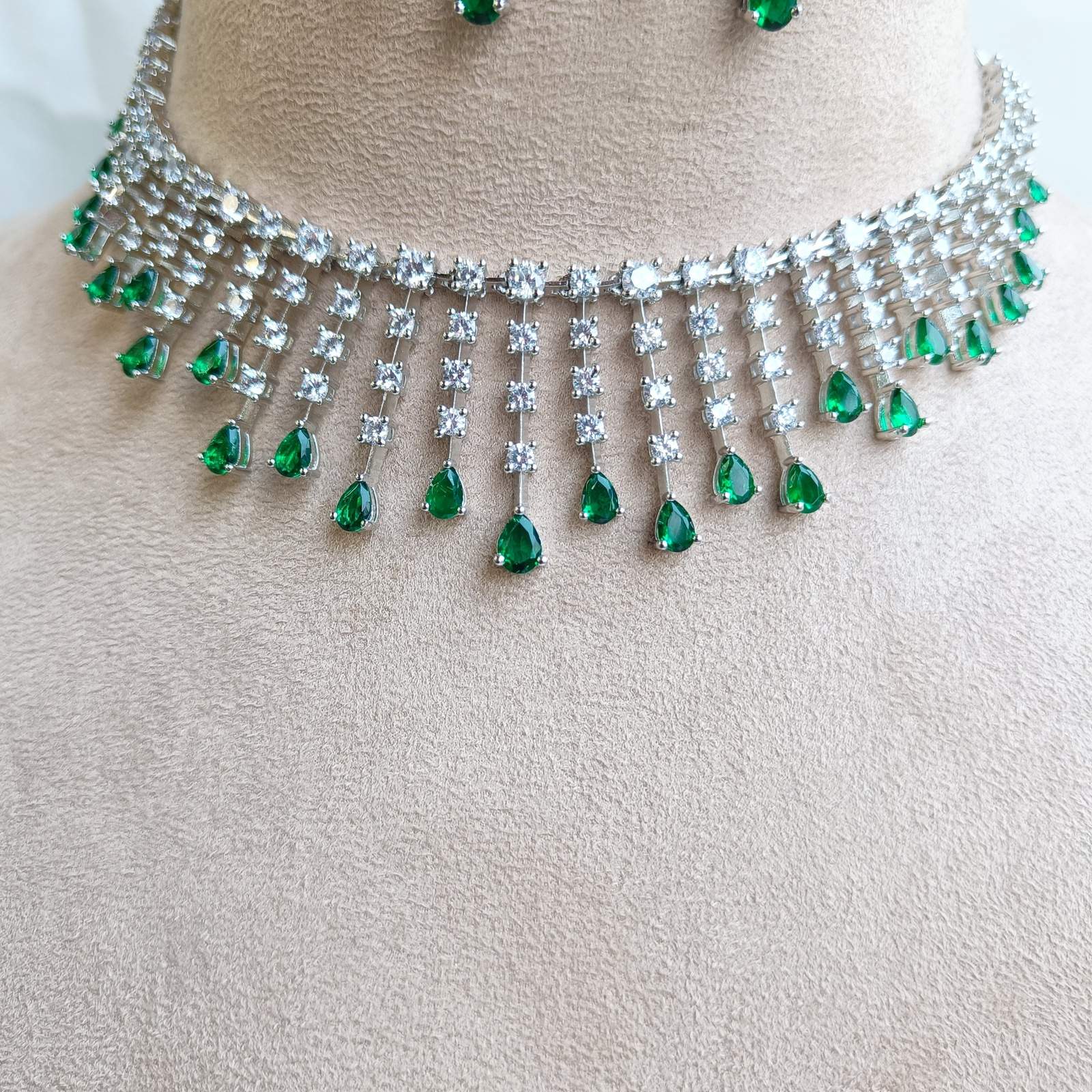 Lavanya ad Neckpiece