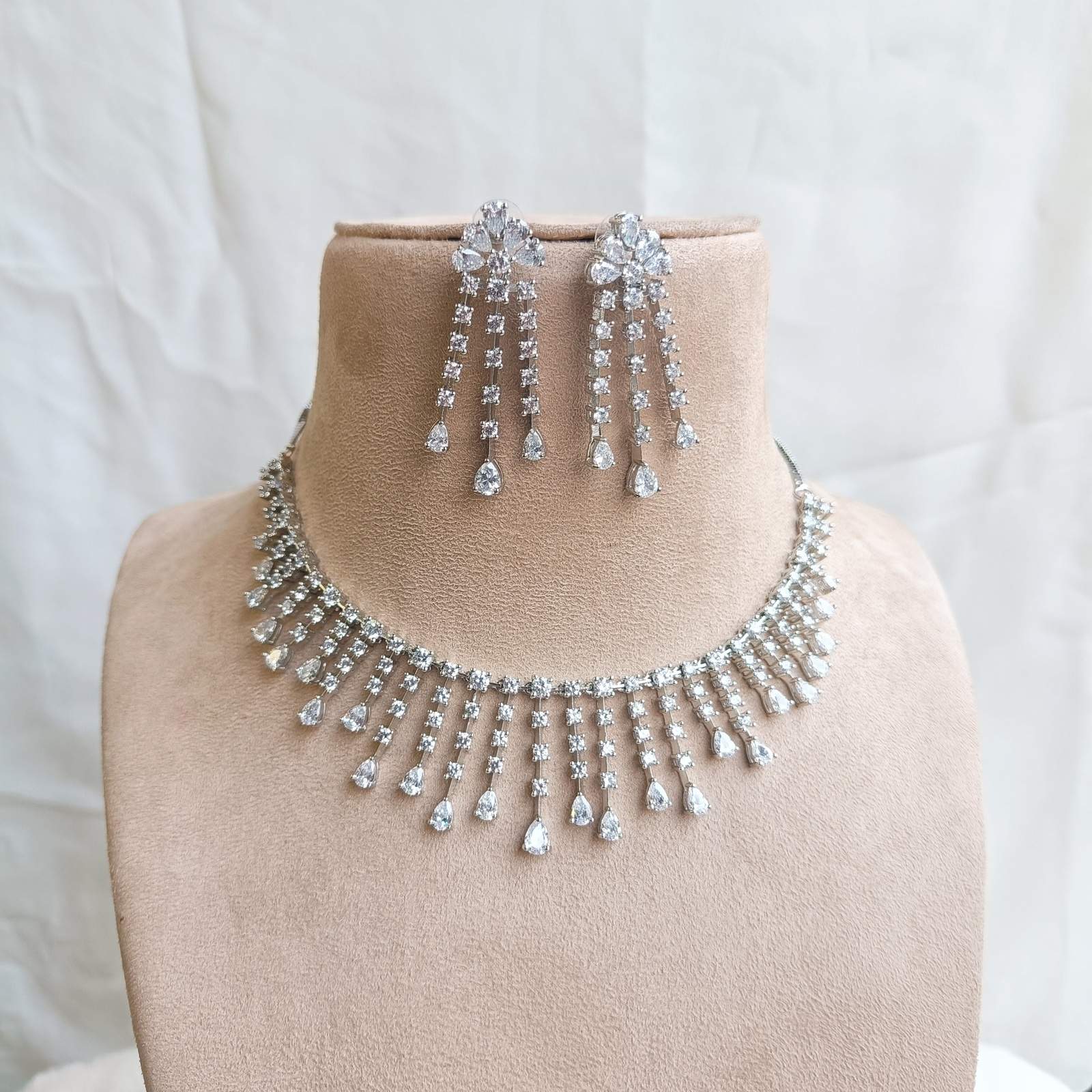Lavanya ad Neckpiece