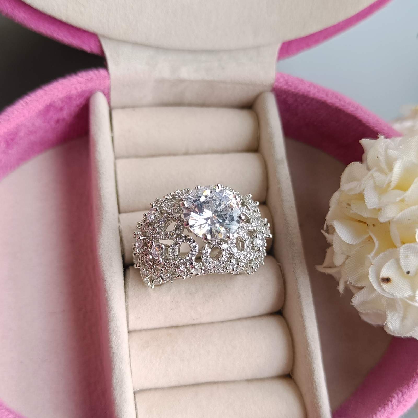 VS Sterling Silver Cocktail Ring 080 16g