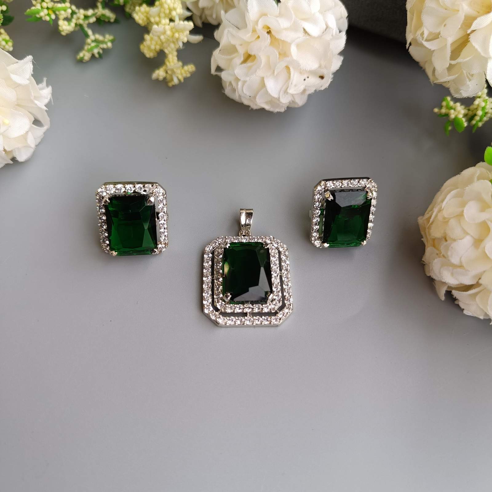 Vs Sterling silver pendant Set 01