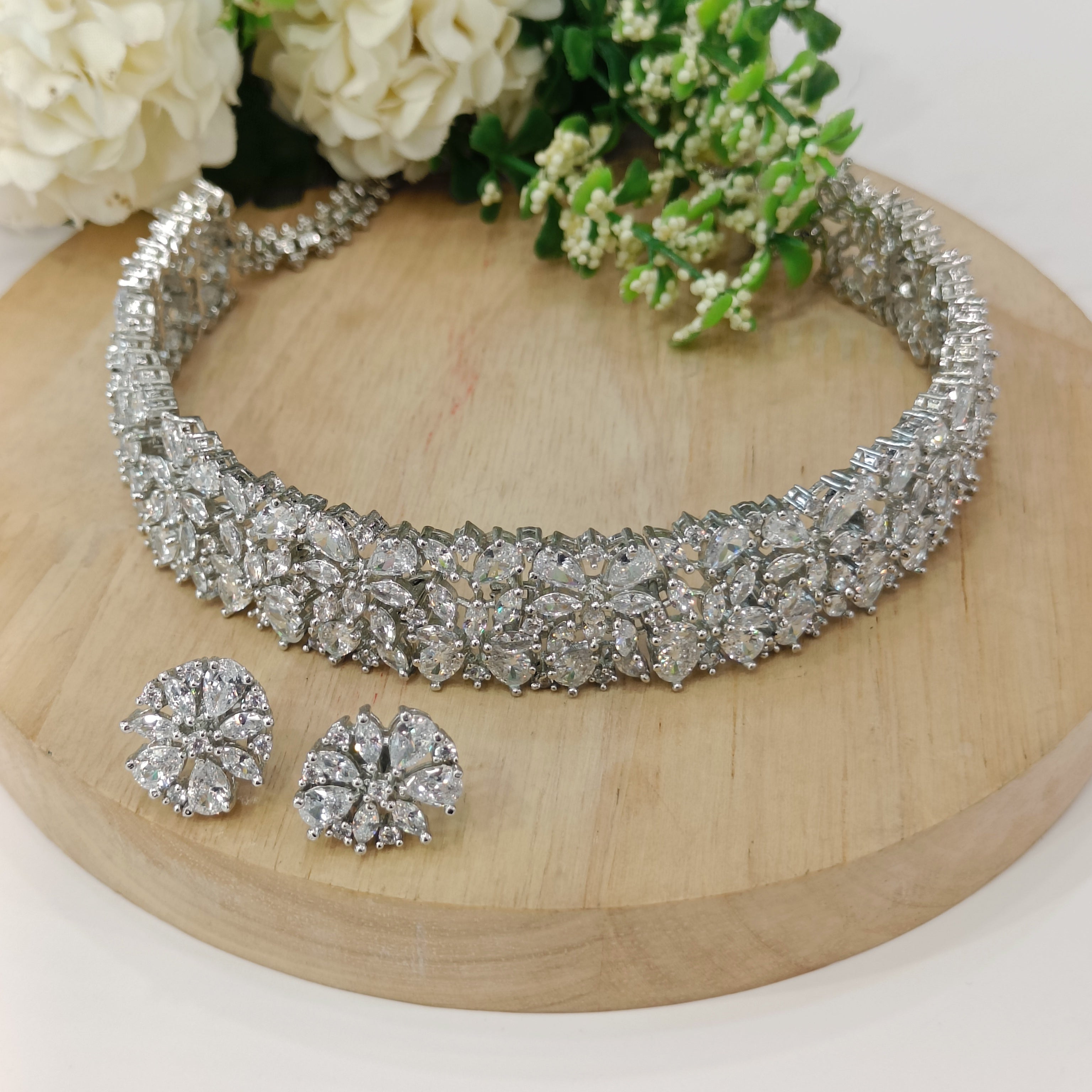 Amara ad choker