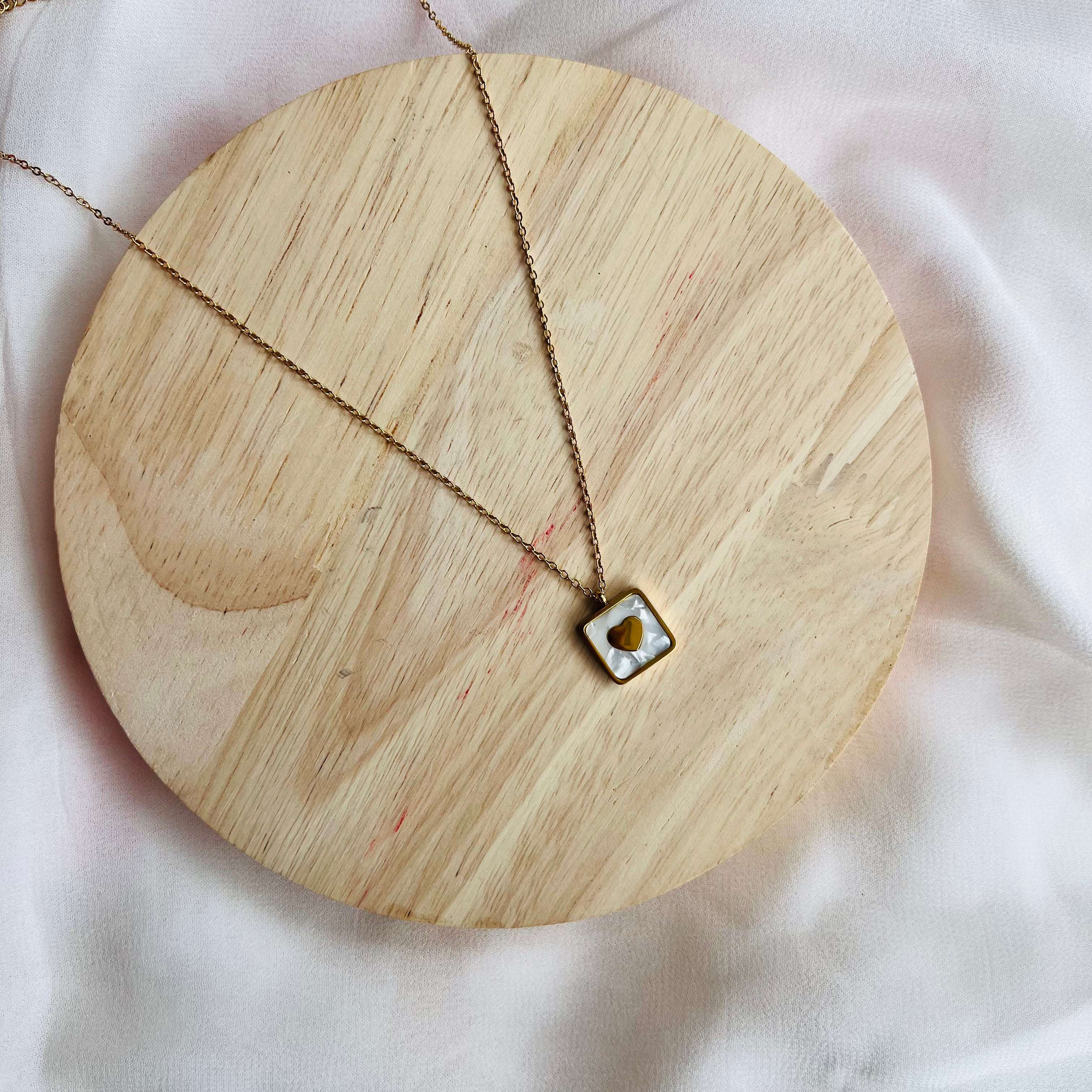Layla Neckchain 1520