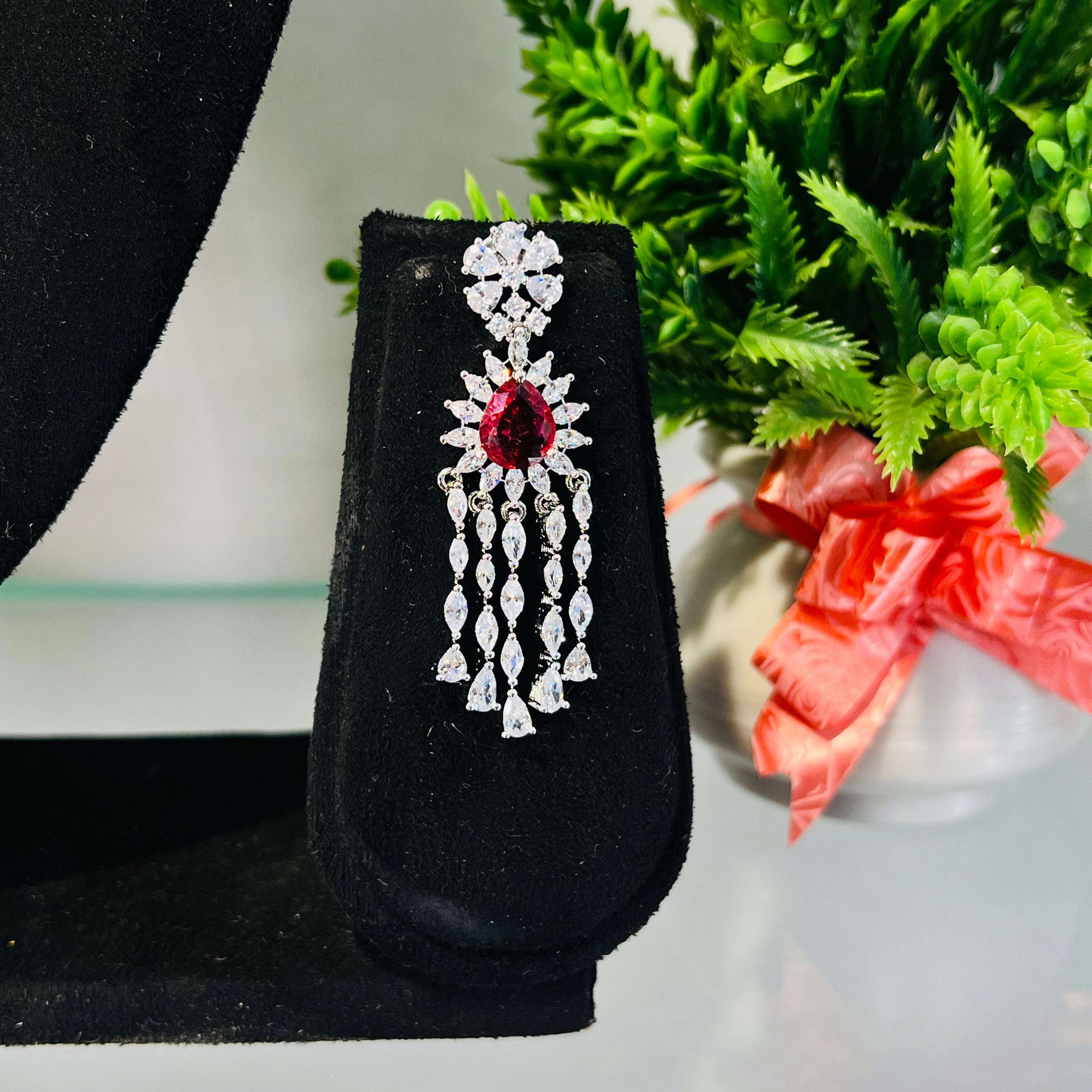 Ad noora choker