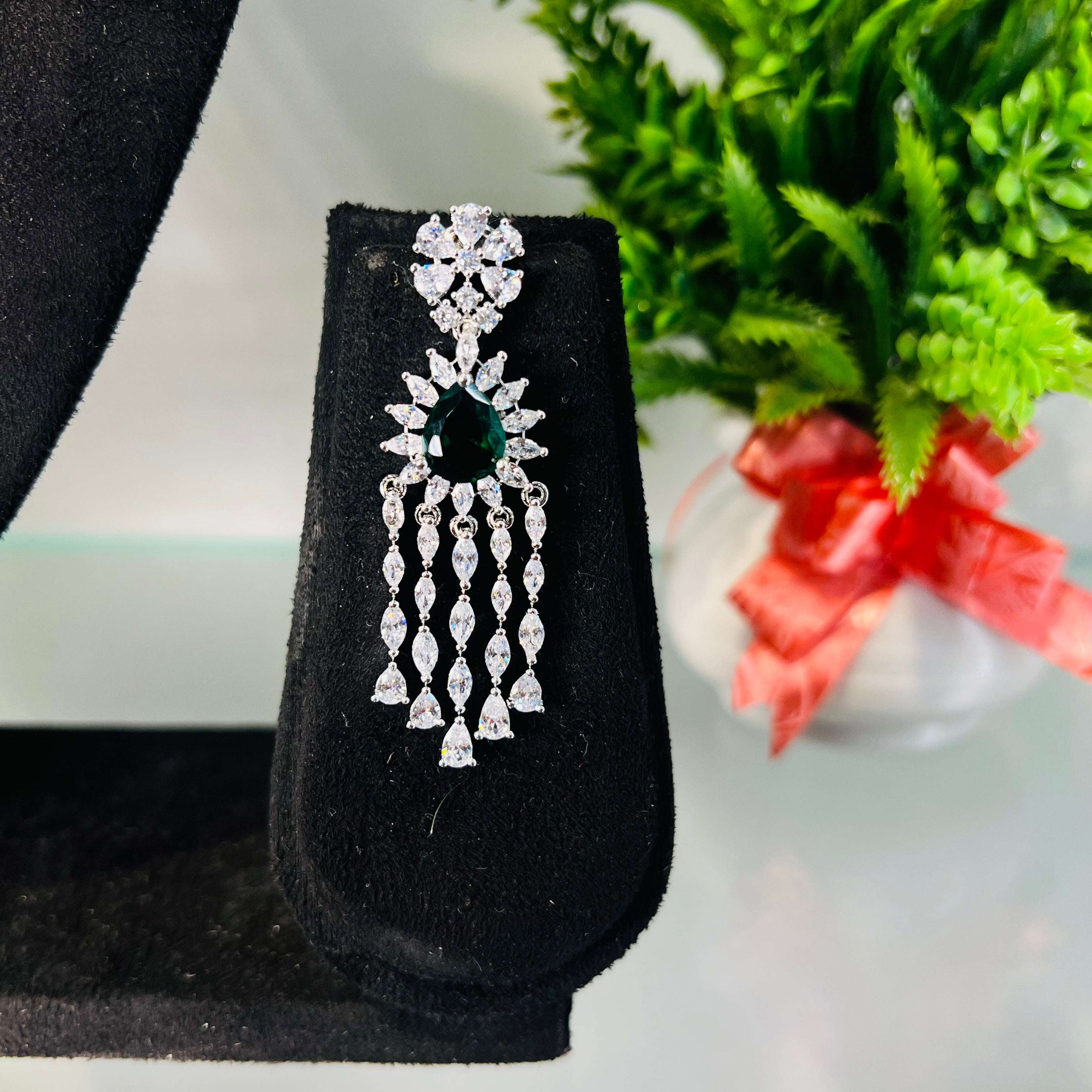 Ad noora choker