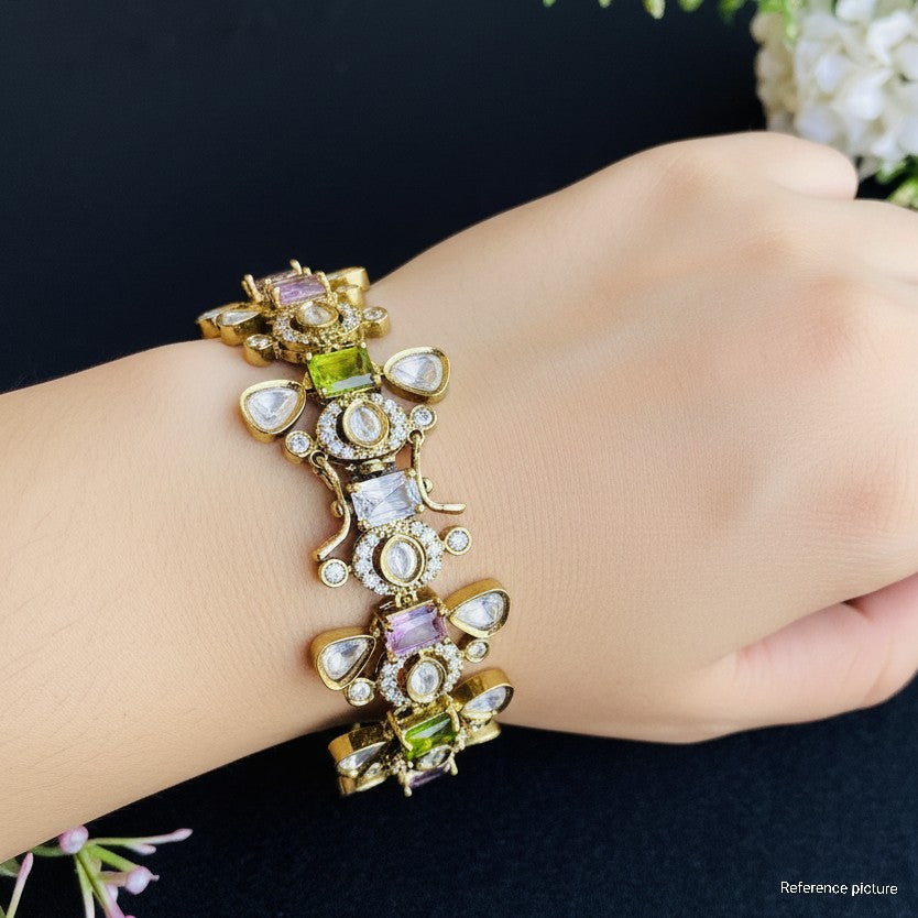 Nayaab Karishma bracelet