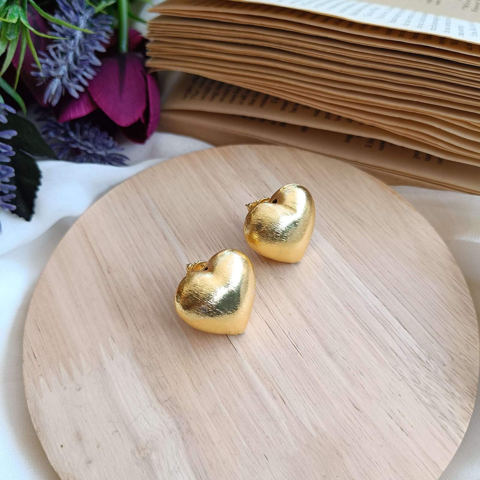 Layla heart earrings