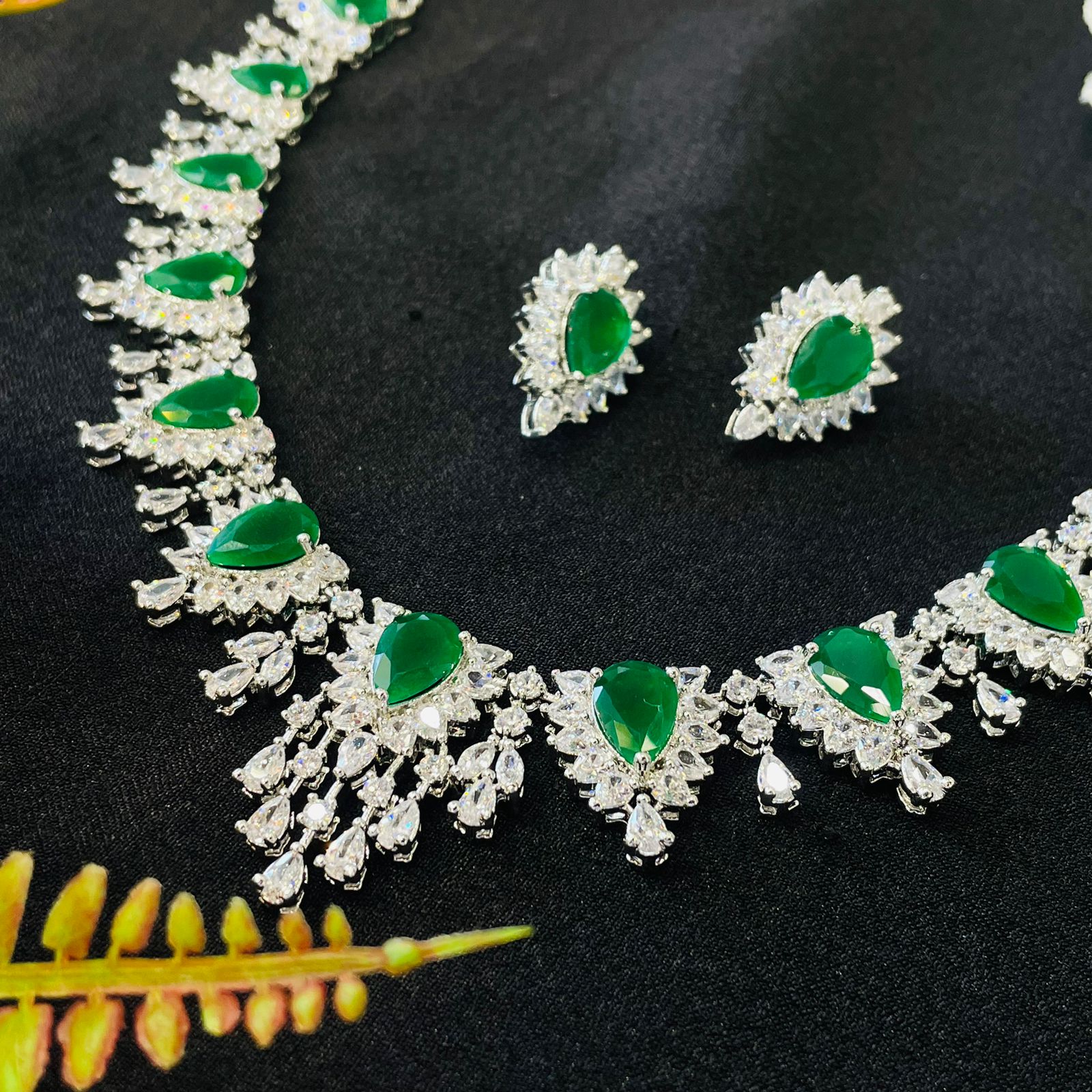 Ad elena neckpiece