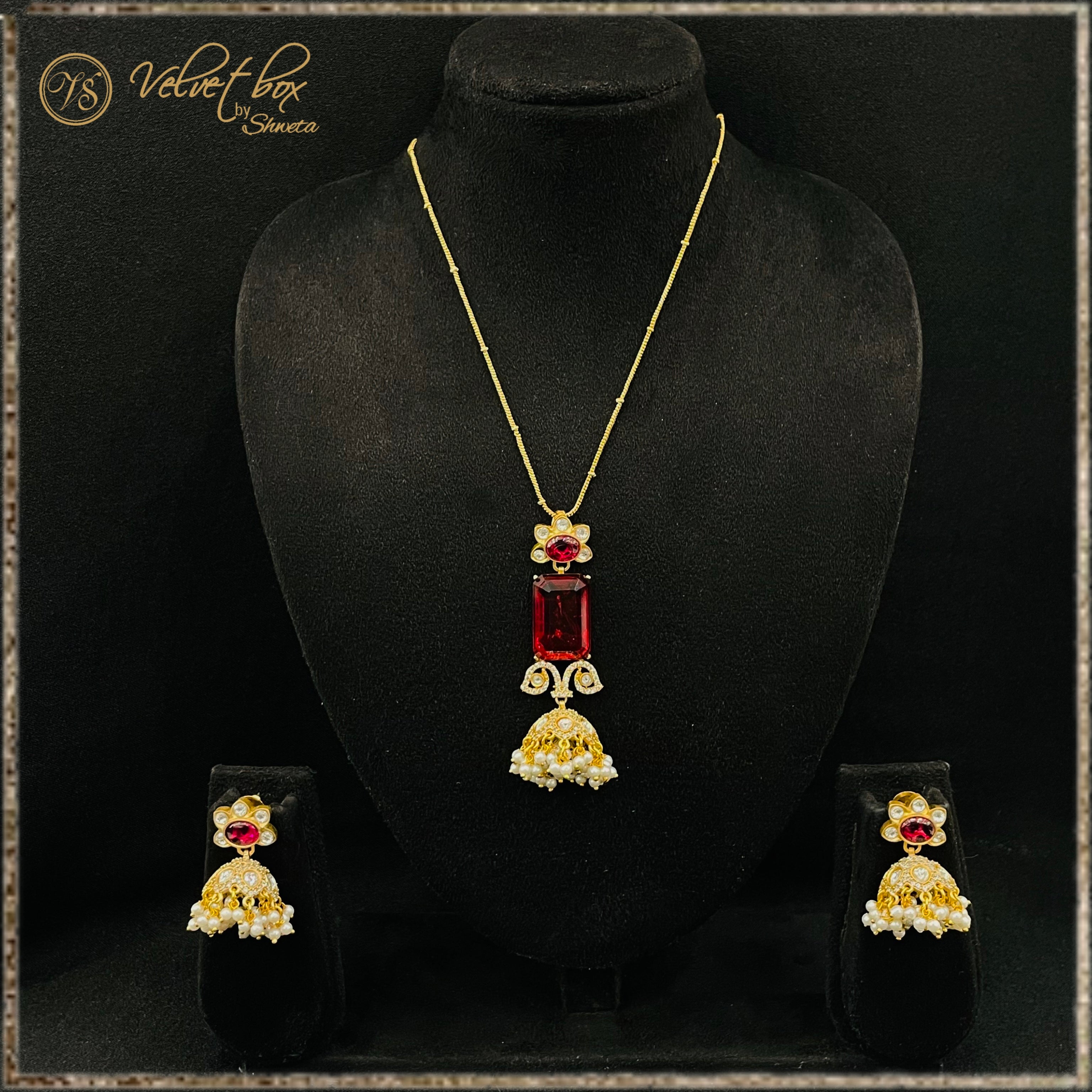 Nayaab jhumki Neckpiece