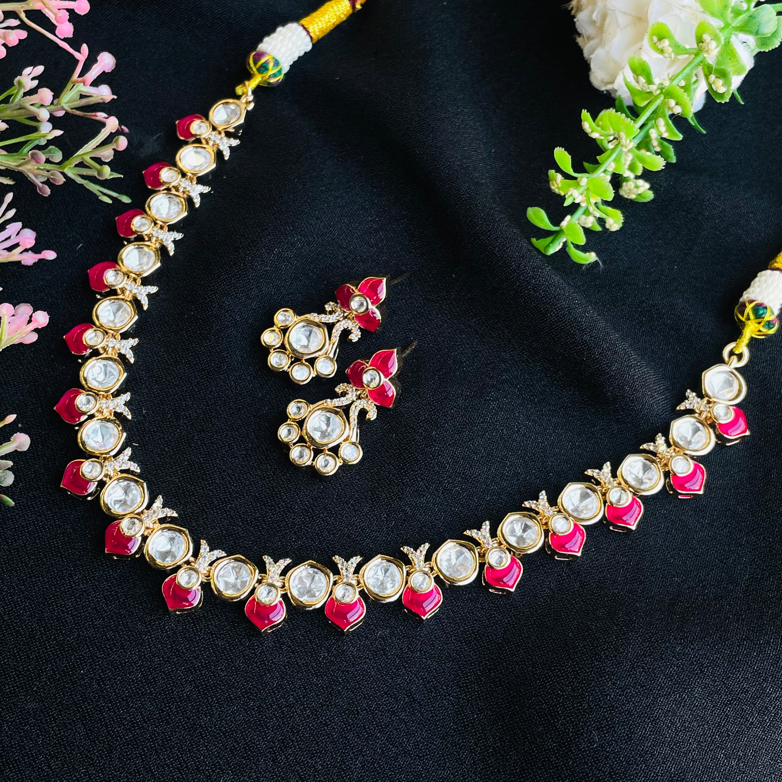 Nayaab Deepti Neckpiece