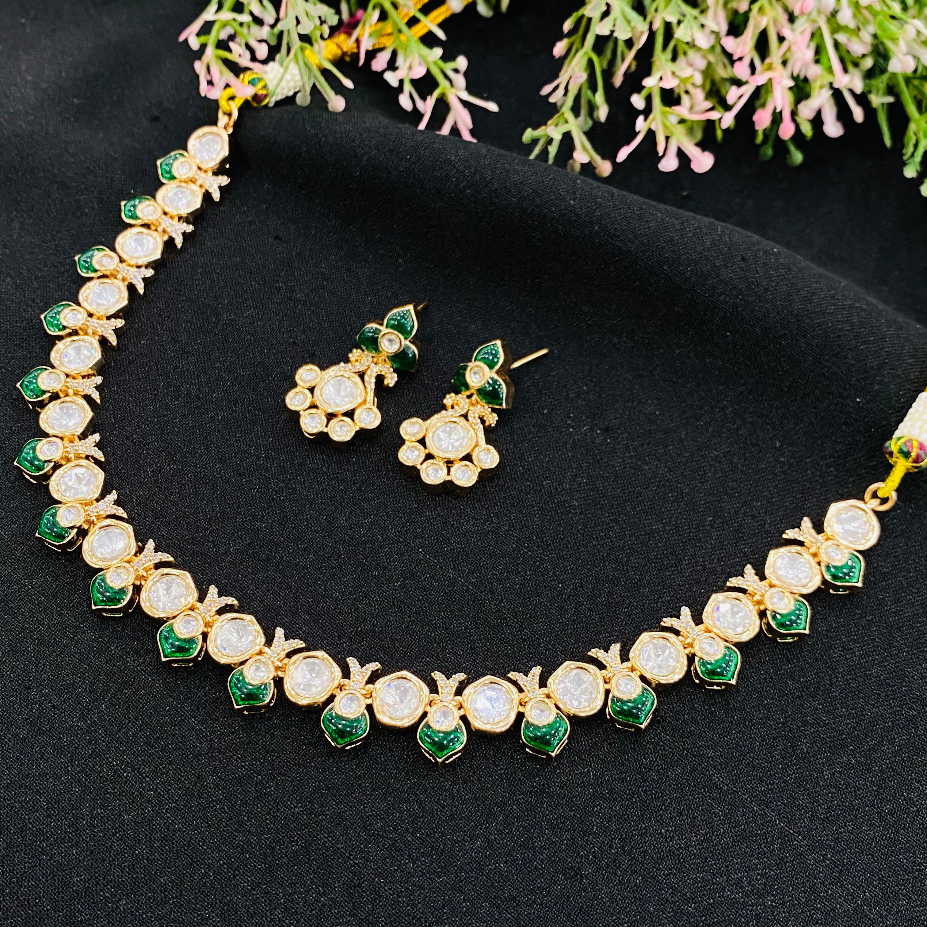 Nayaab Deepti Neckpiece