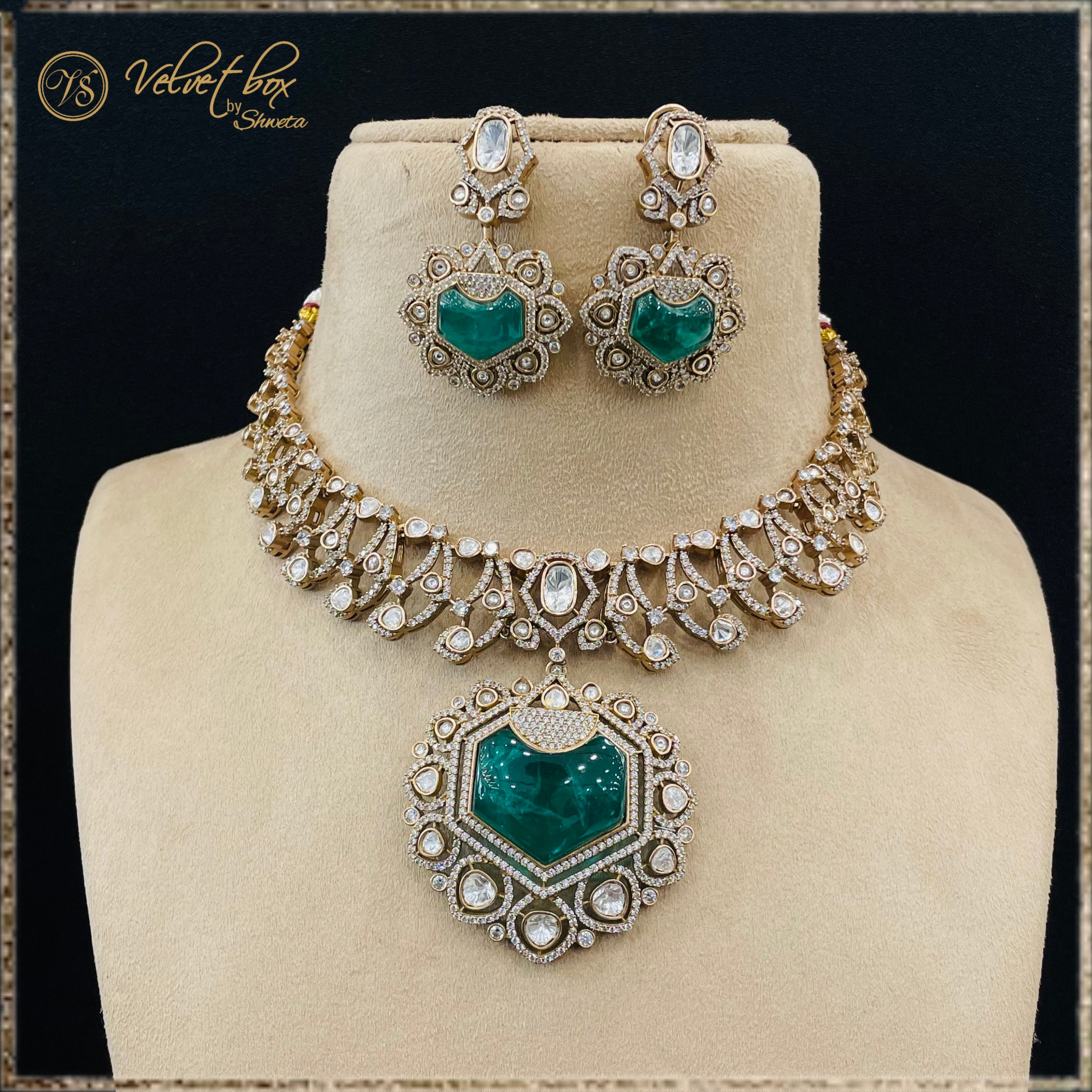 Nayaab Kashvi Polki Neckpiece