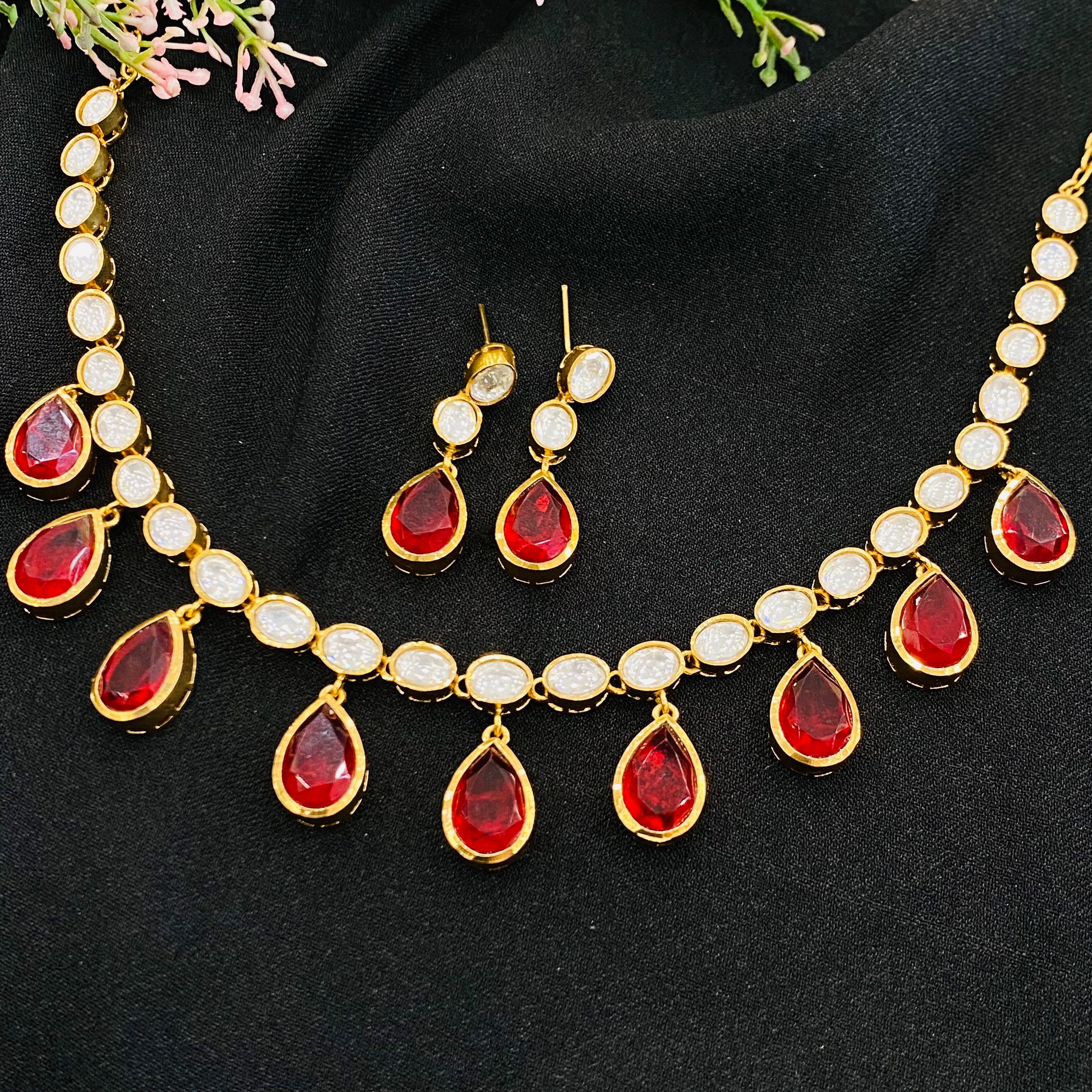 Nayaab Arushi Neckpiece