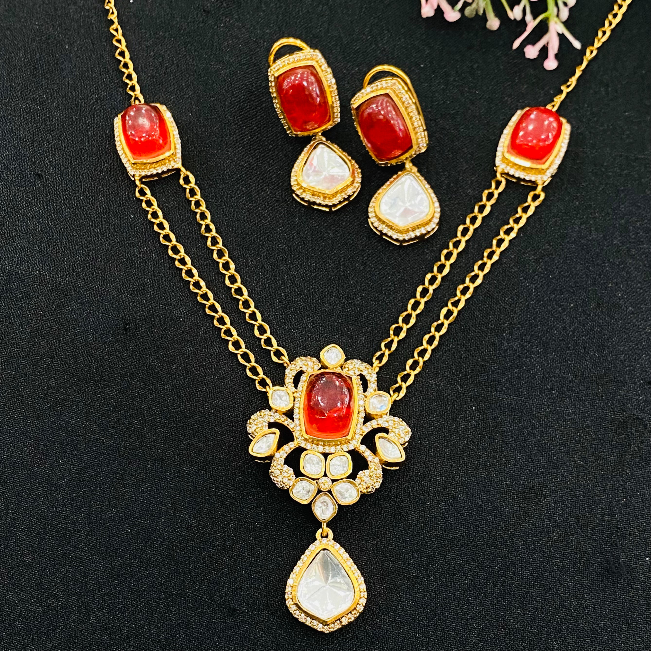 Nayaab Amaira Neckpiece