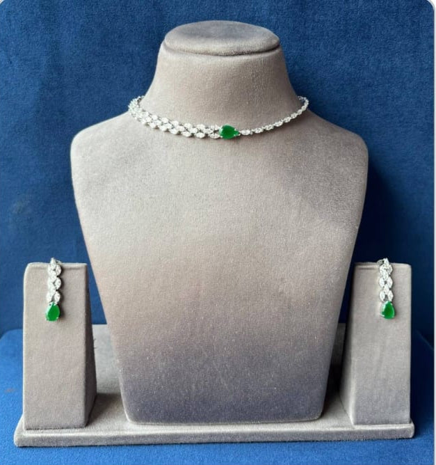 Ad Valentina choker