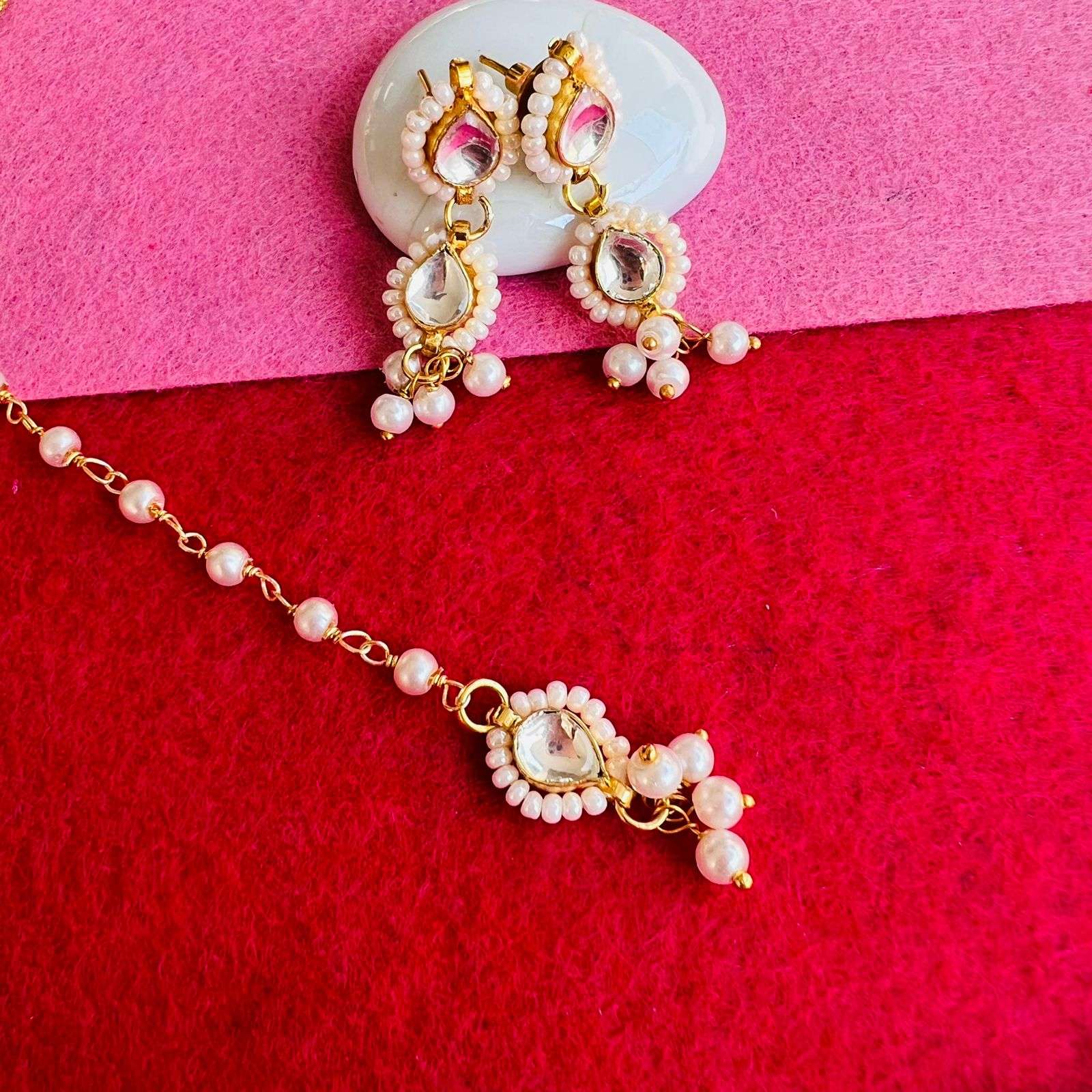 Nayaab moti choker chain