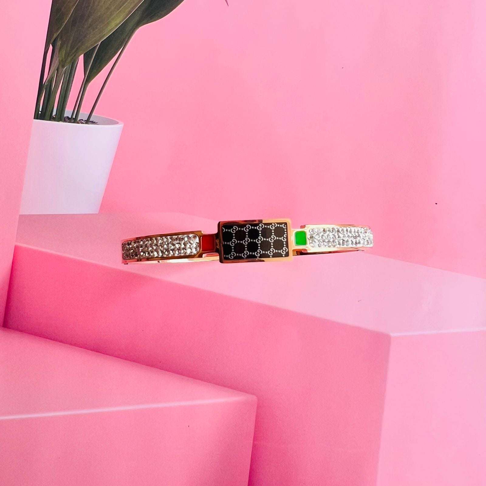 layla bracelet 1005