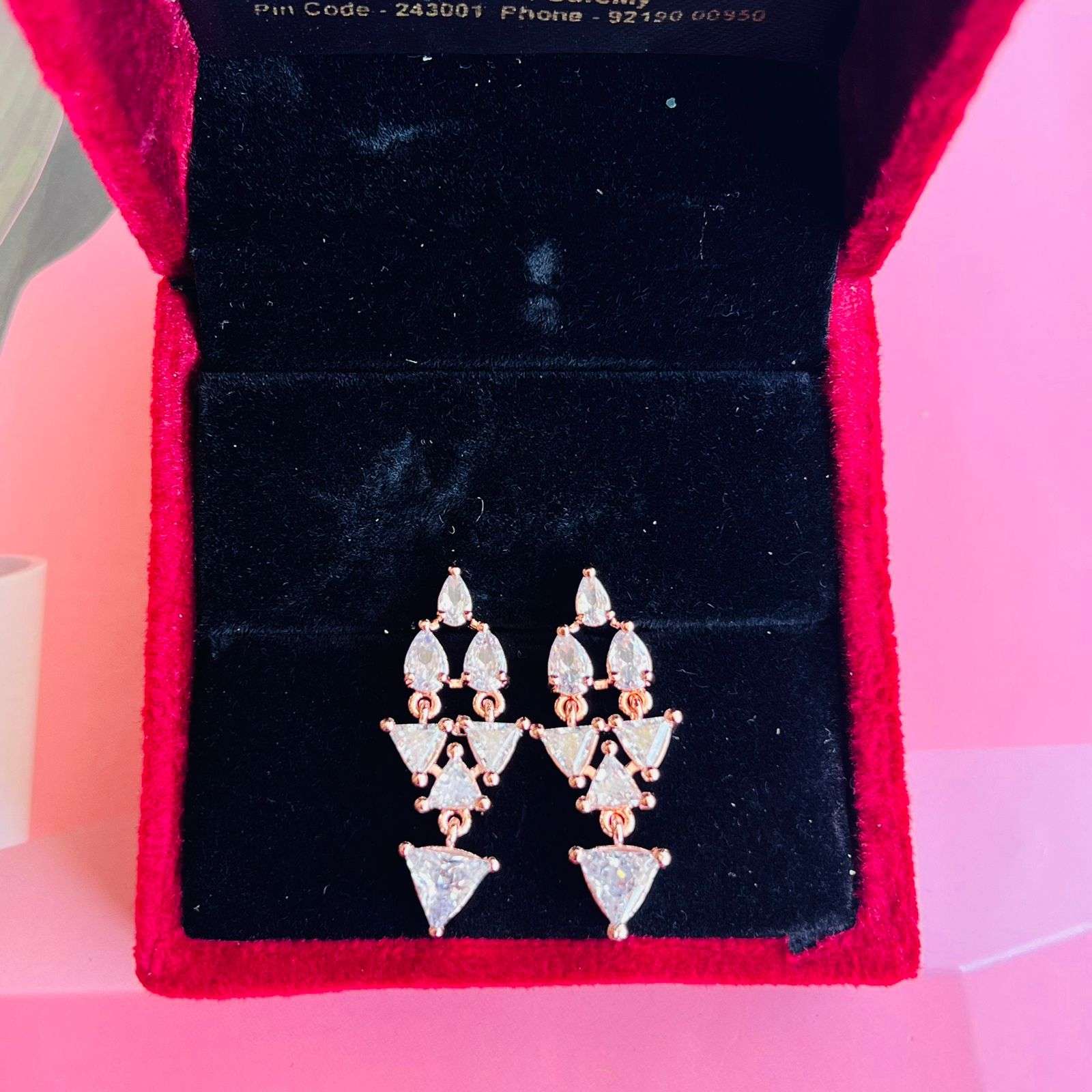 vs emmy ad studs velvet box by shweta