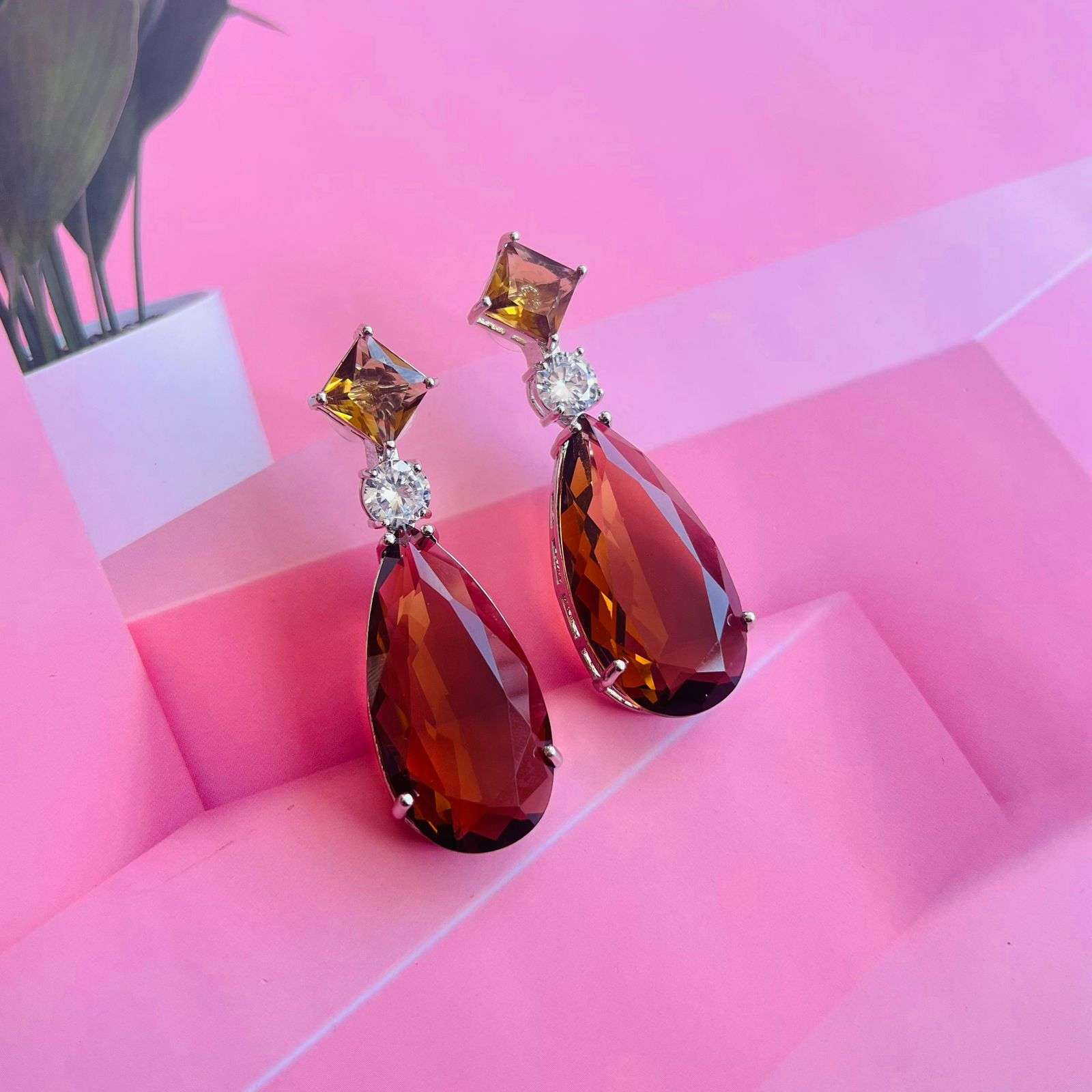 layla lily earrings velvet box by shweta