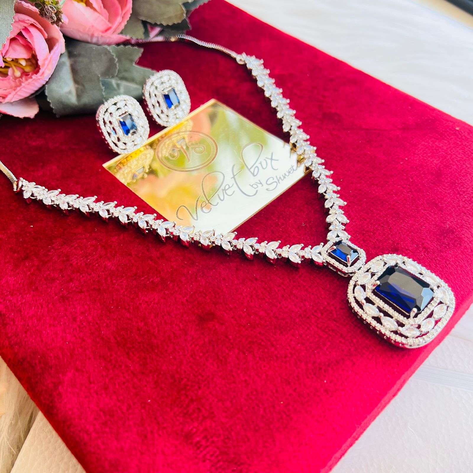 millie ad neckpiece velvet box by shweta