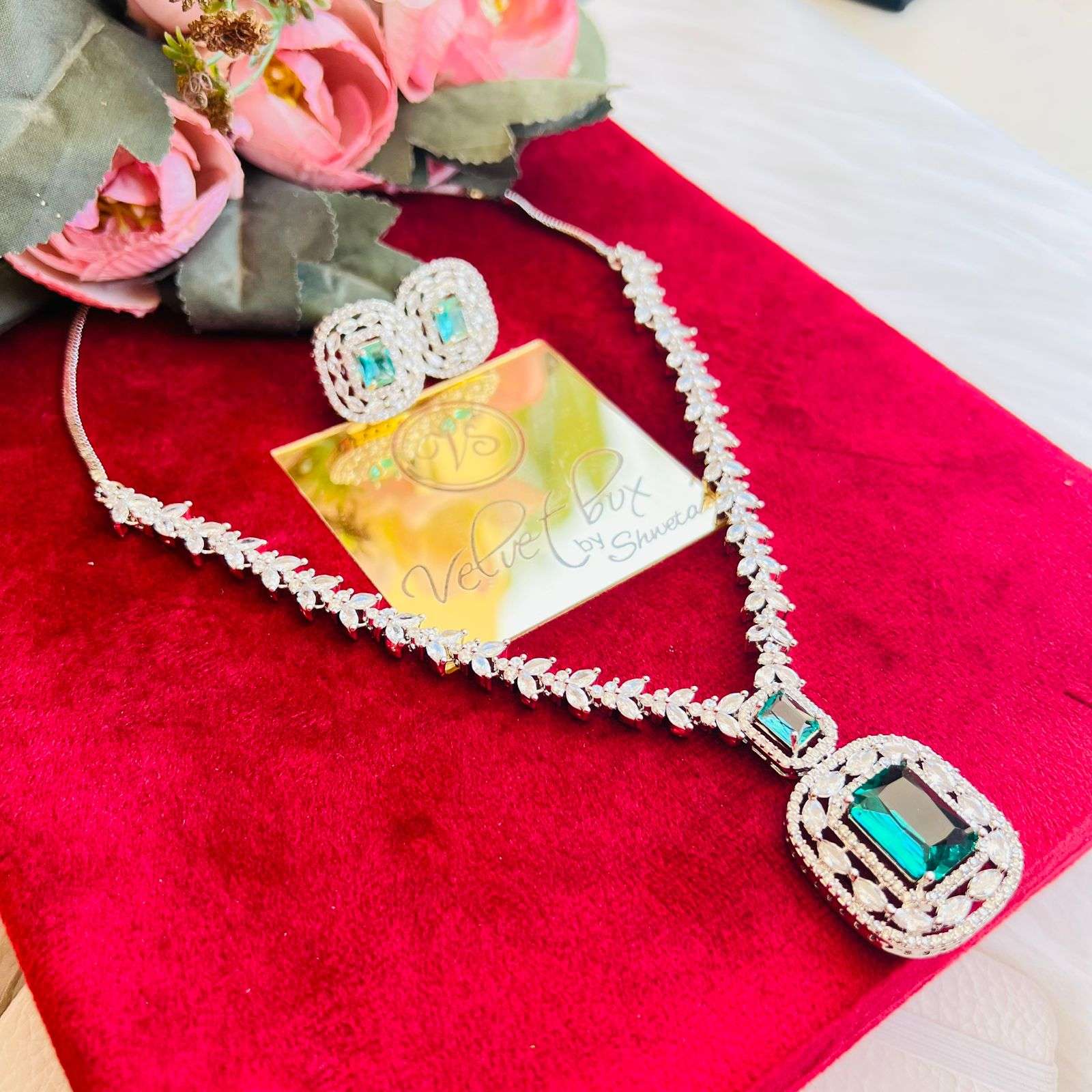 millie ad neckpiece velvet box by shweta