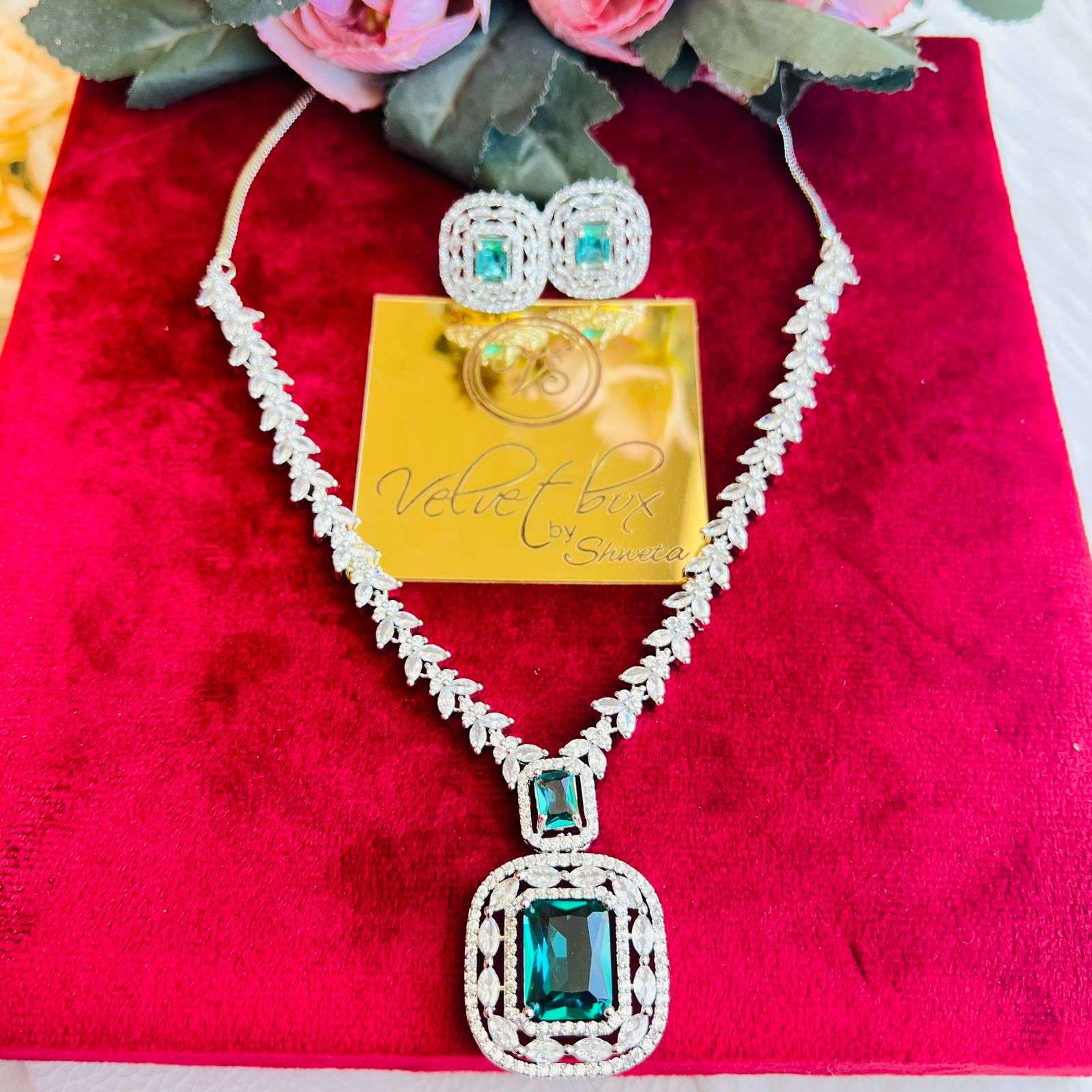 millie ad neckpiece velvet box by shweta