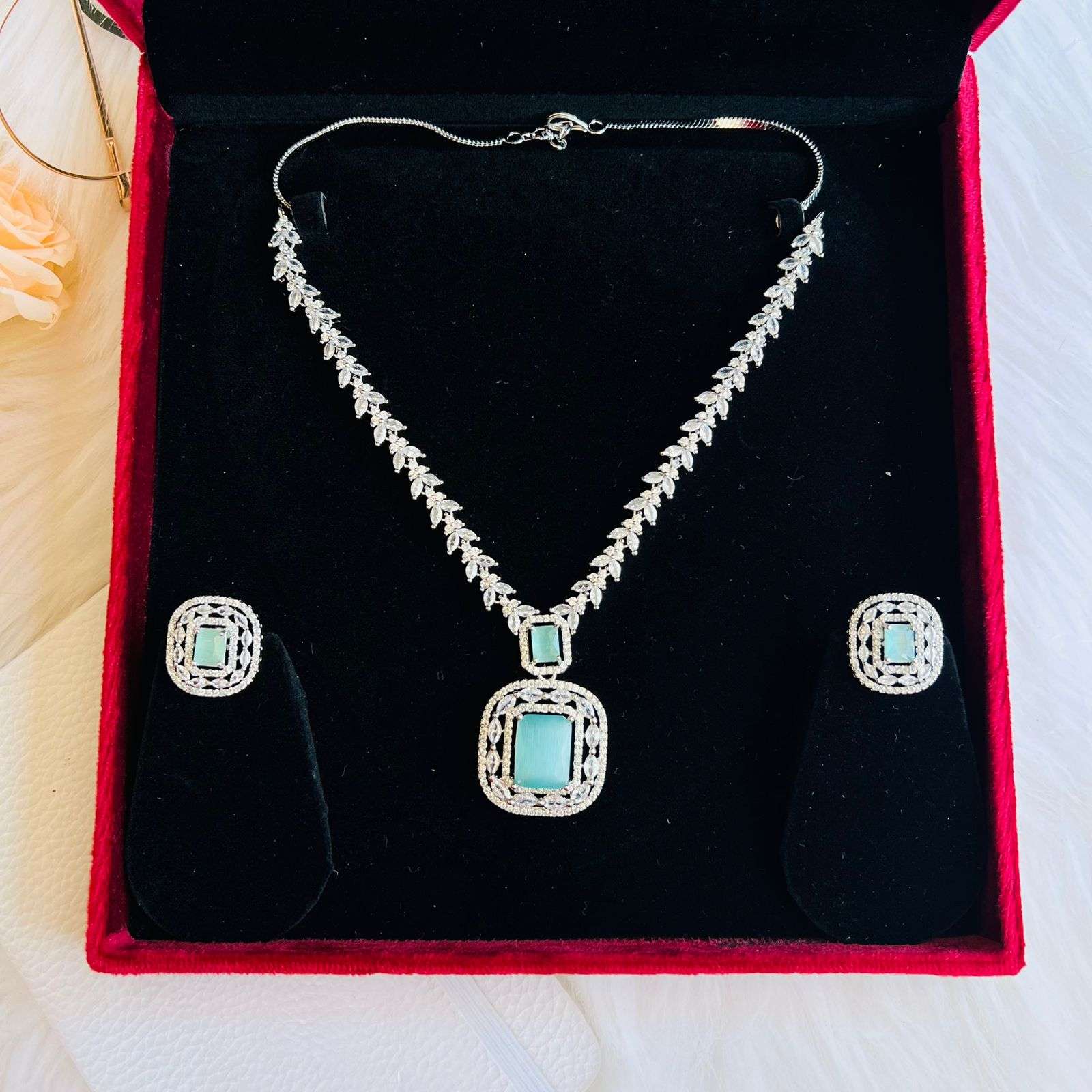 millie ad neckpiece velvet box by shweta