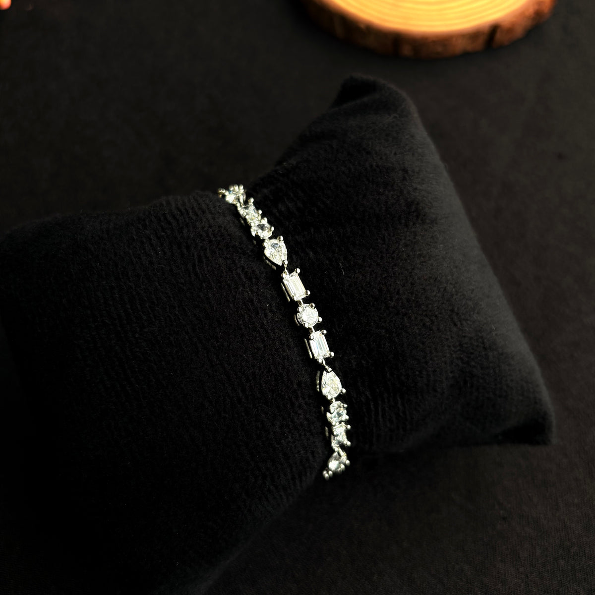 Zivara Crystal Bracelet