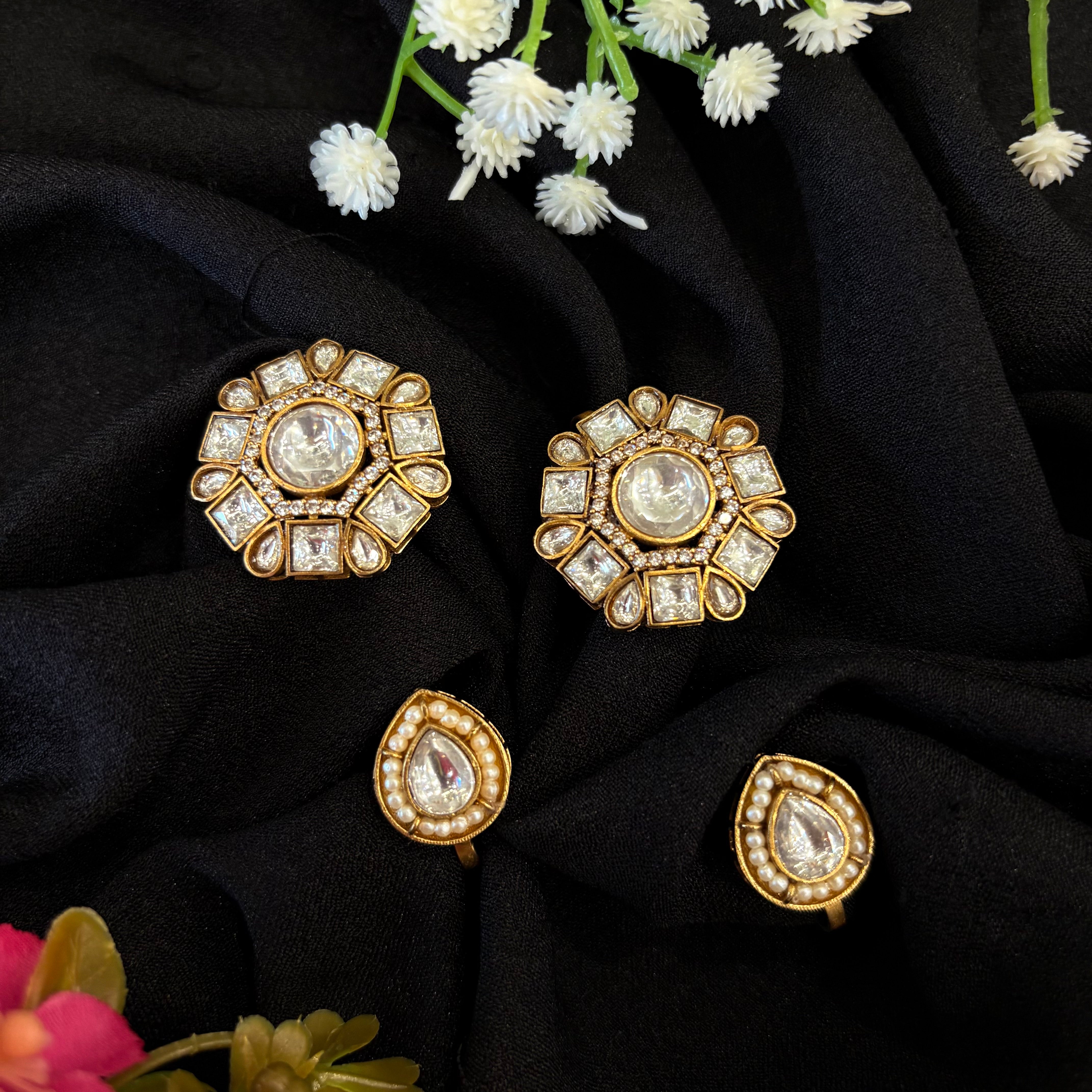 Nayaab Aarika Ear Cuff
