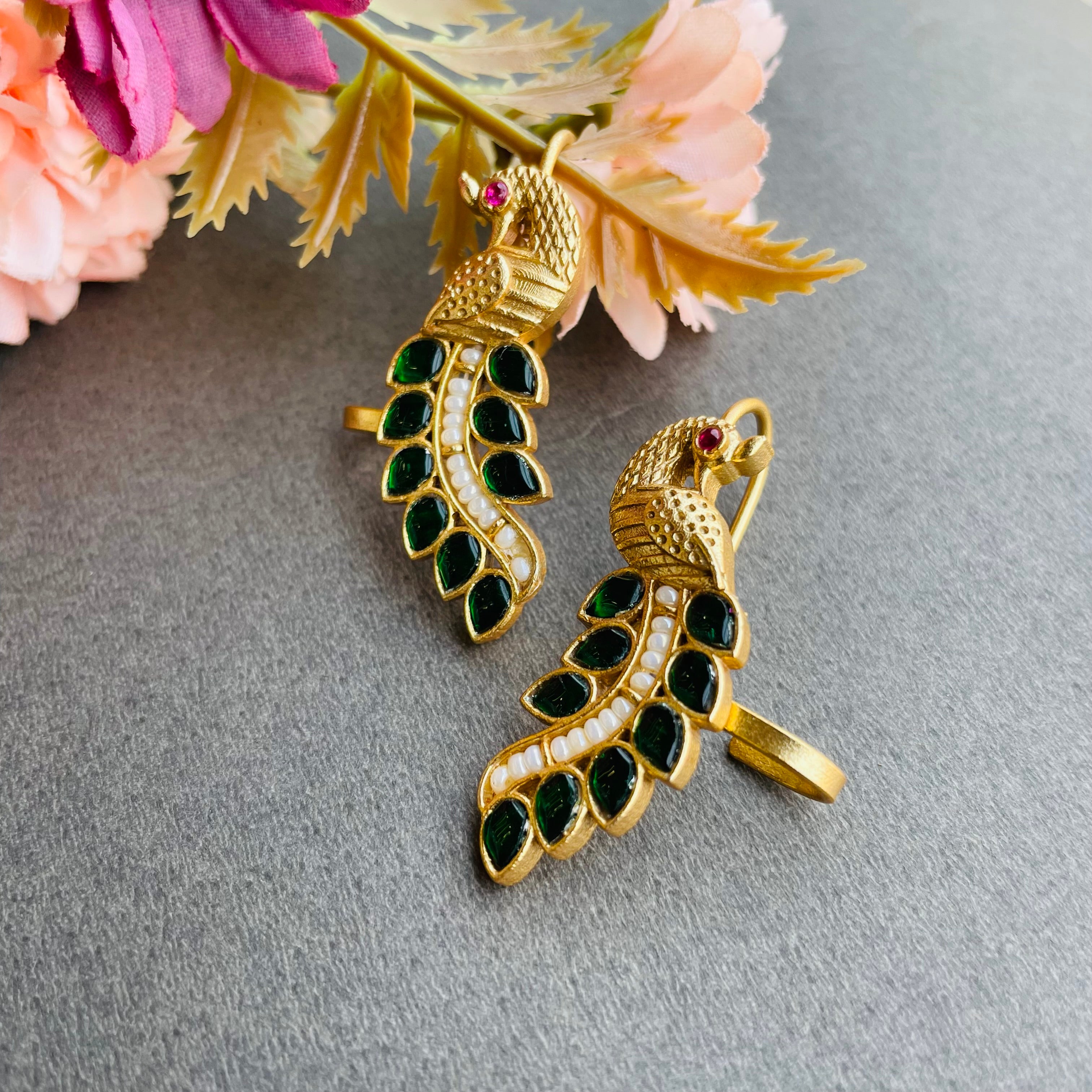 Nayaab Birds Earcuff