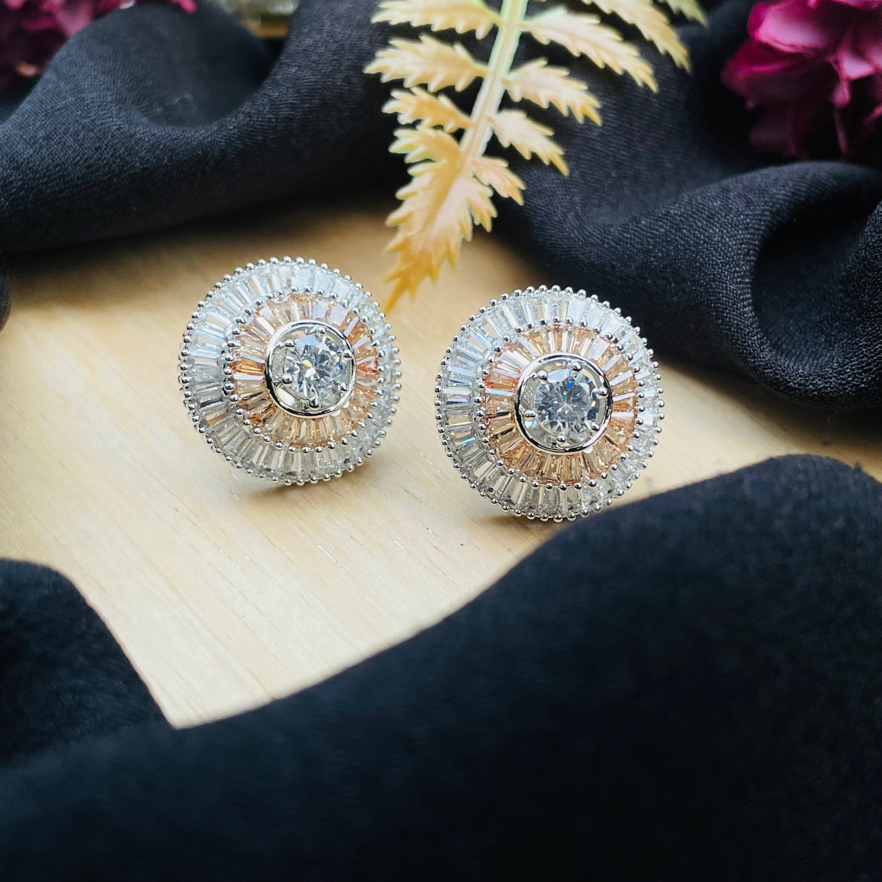 Ad Sarika studs