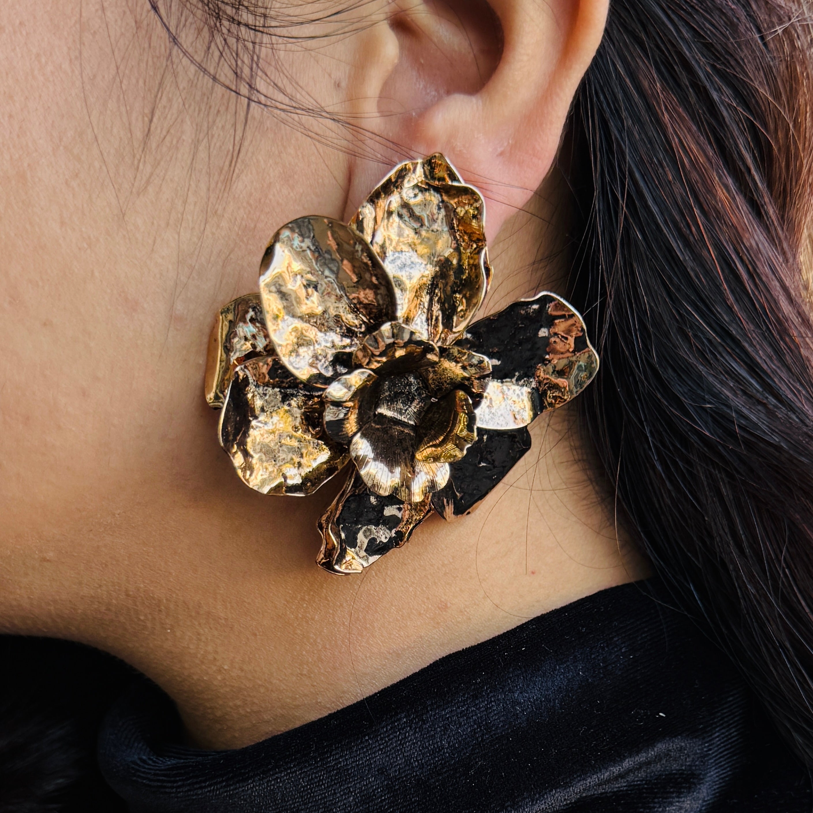 🎁 Layla flowers earrings (100% off)