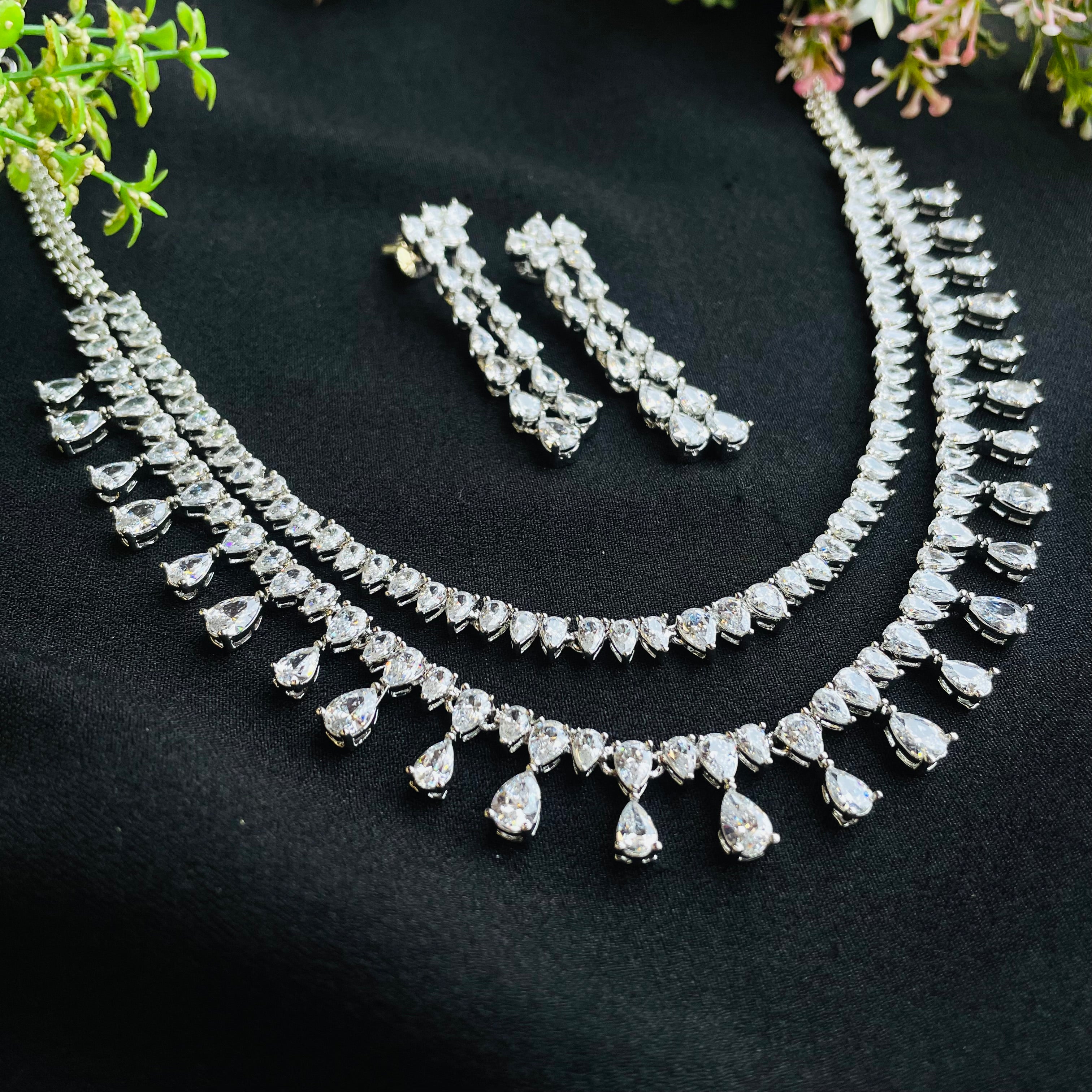 Ad jivika neckpiece