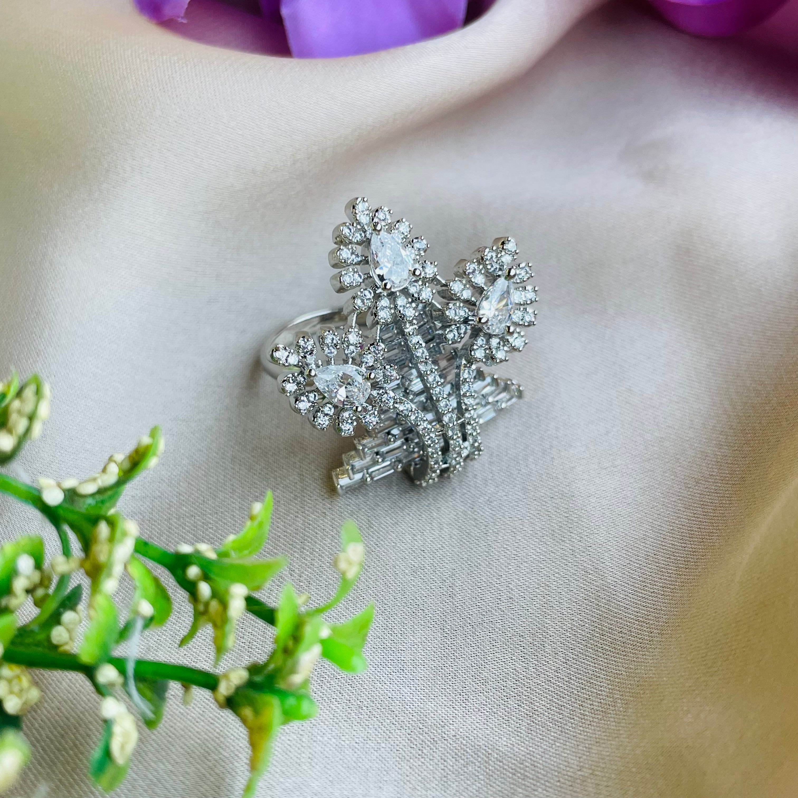 Ad Piper  ring adjustable