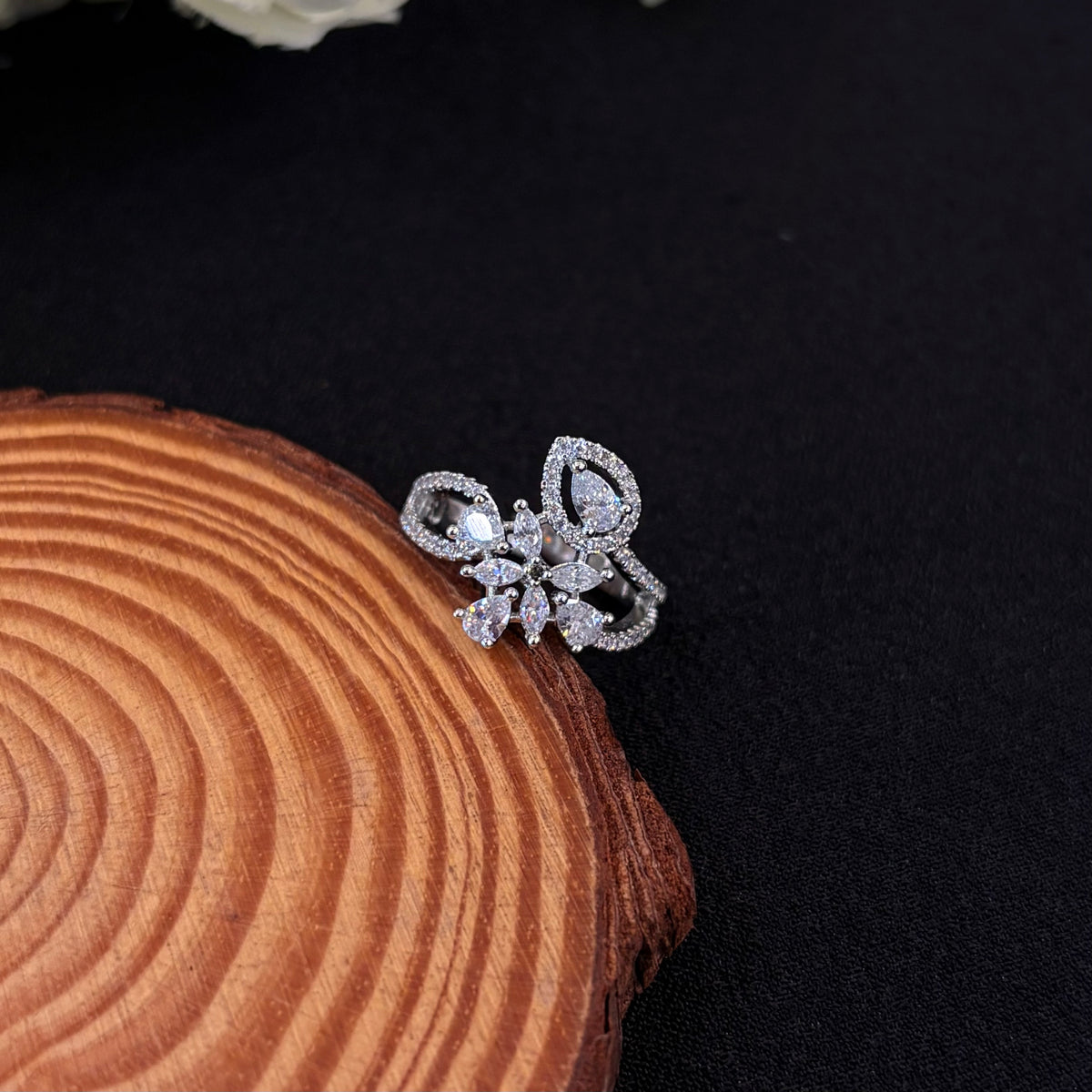 Aarini Ring