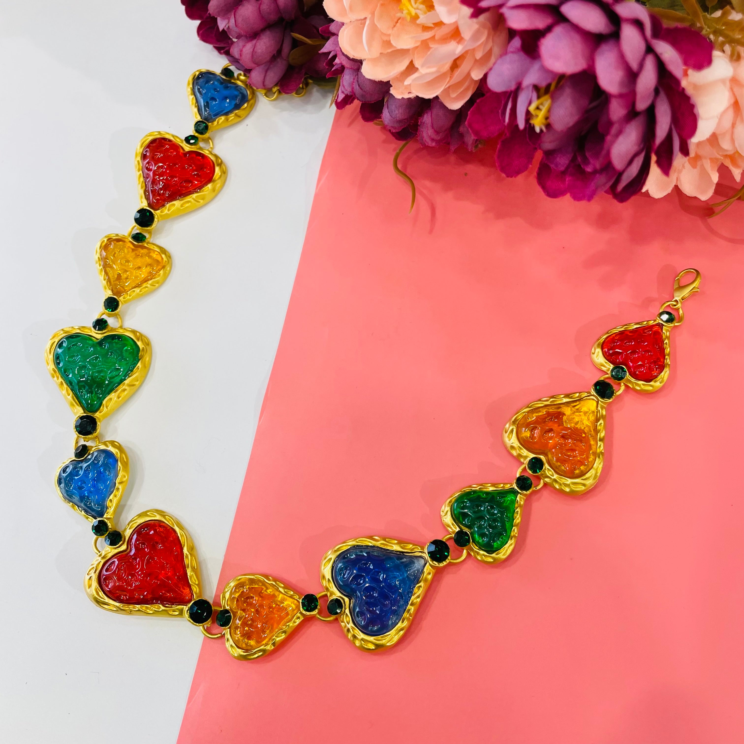 Layla candy Neckpiece