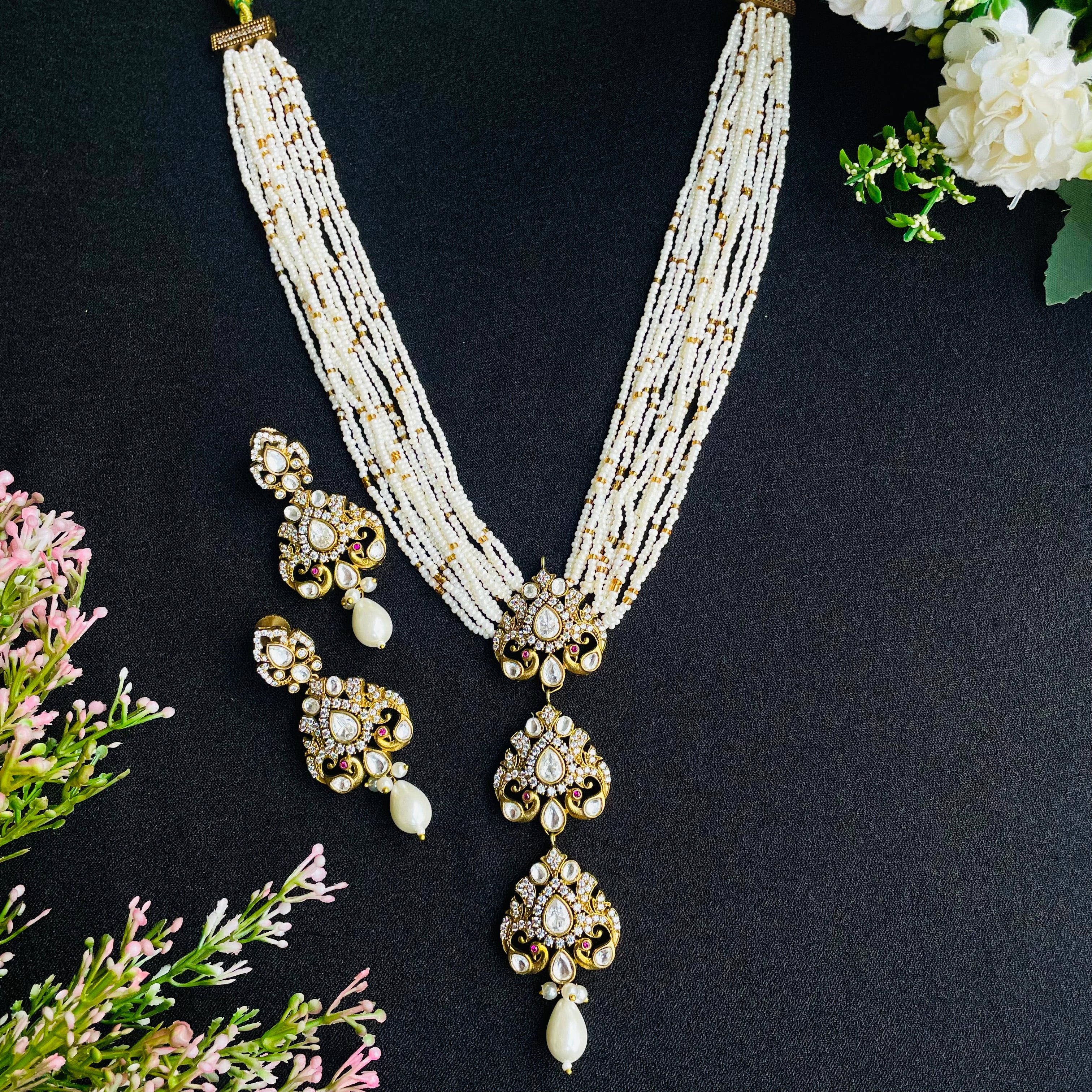 Nayaab Ruhani Long Neckpiece