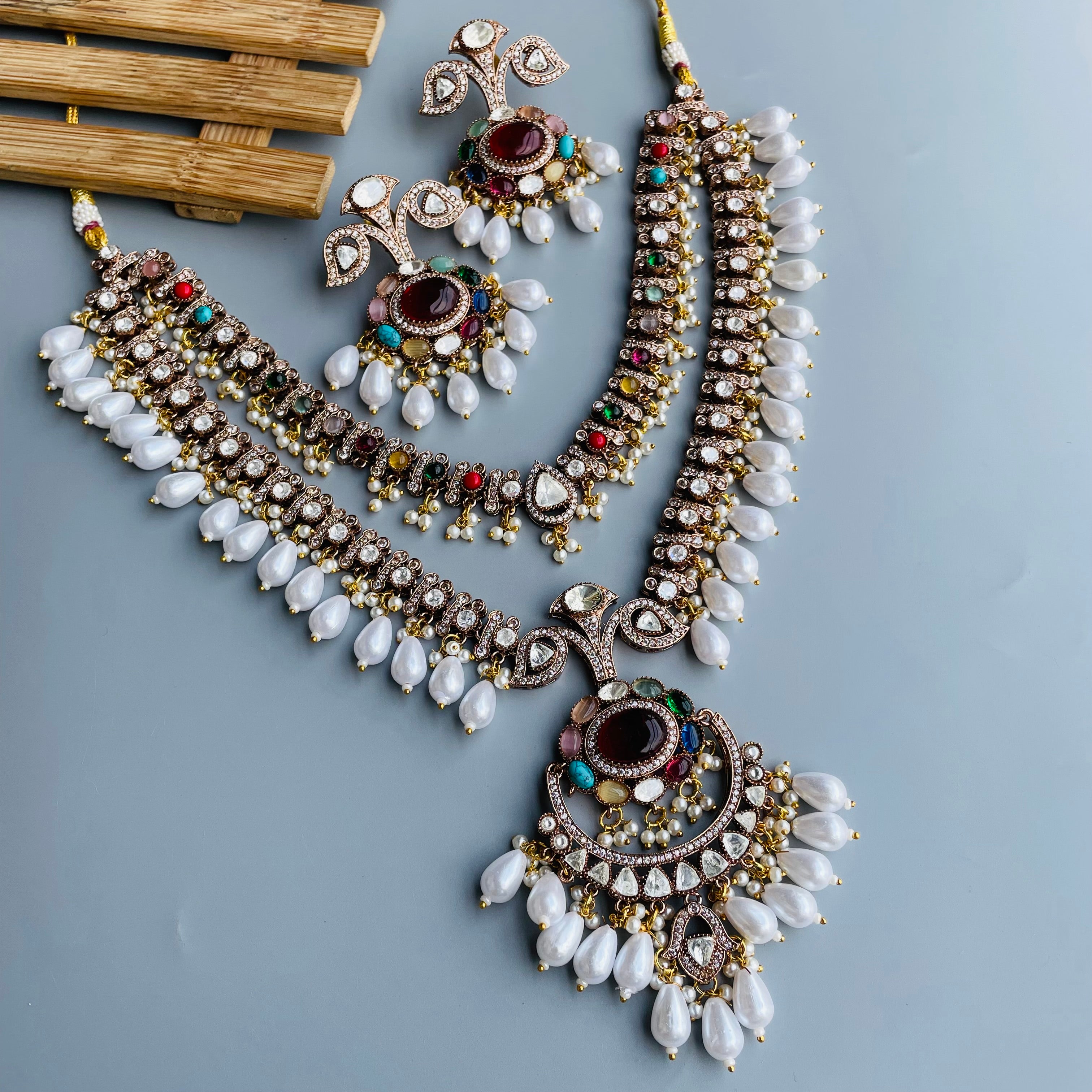 Nayaab Ranisa Neckpiece