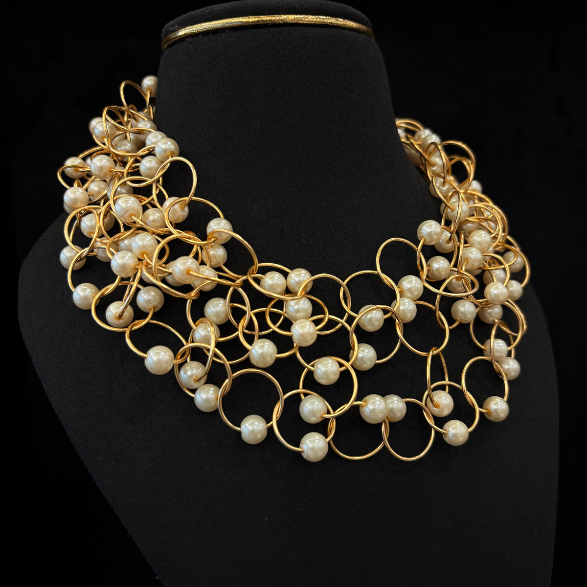 Meherika Neckpiece