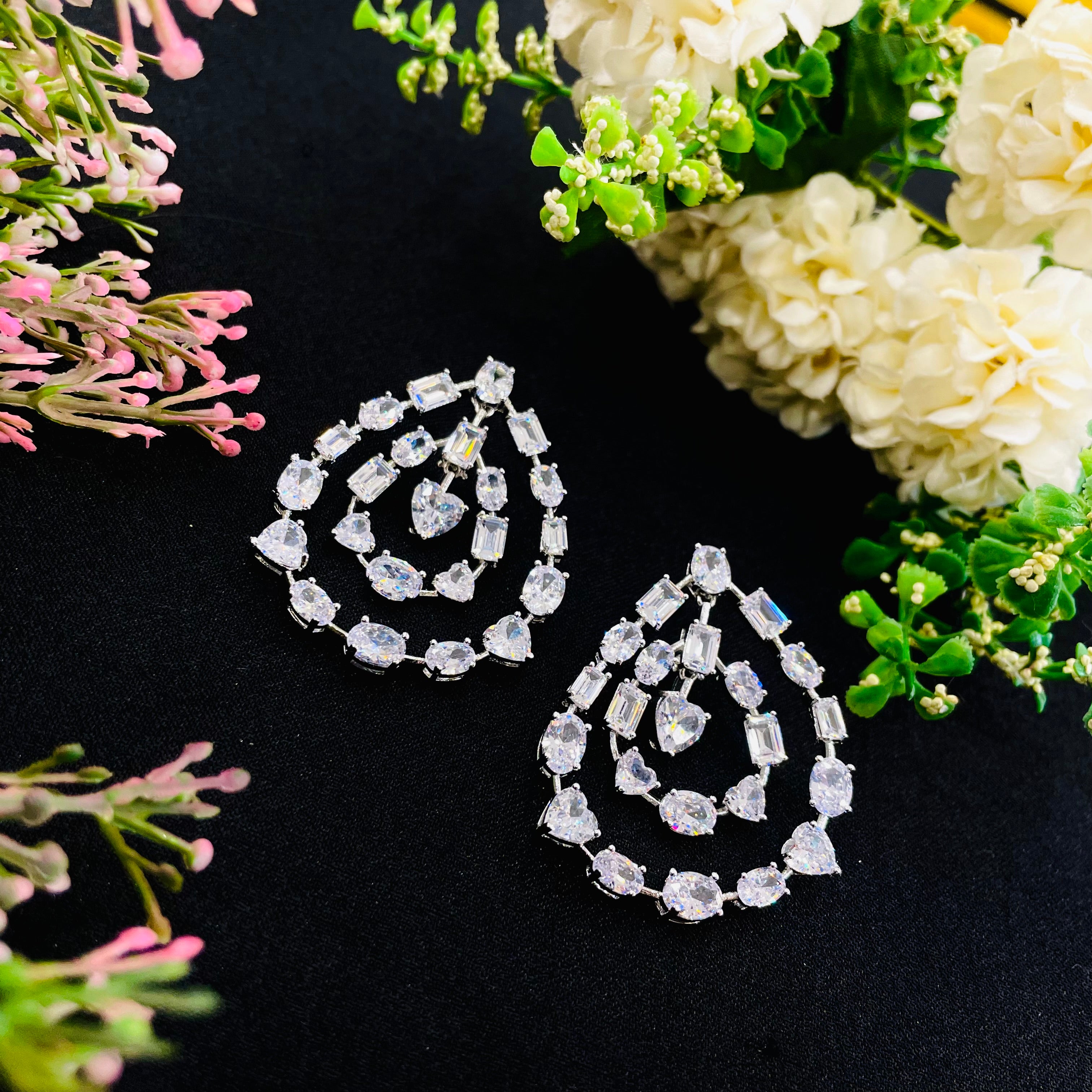 Ad Isabella neckpiece