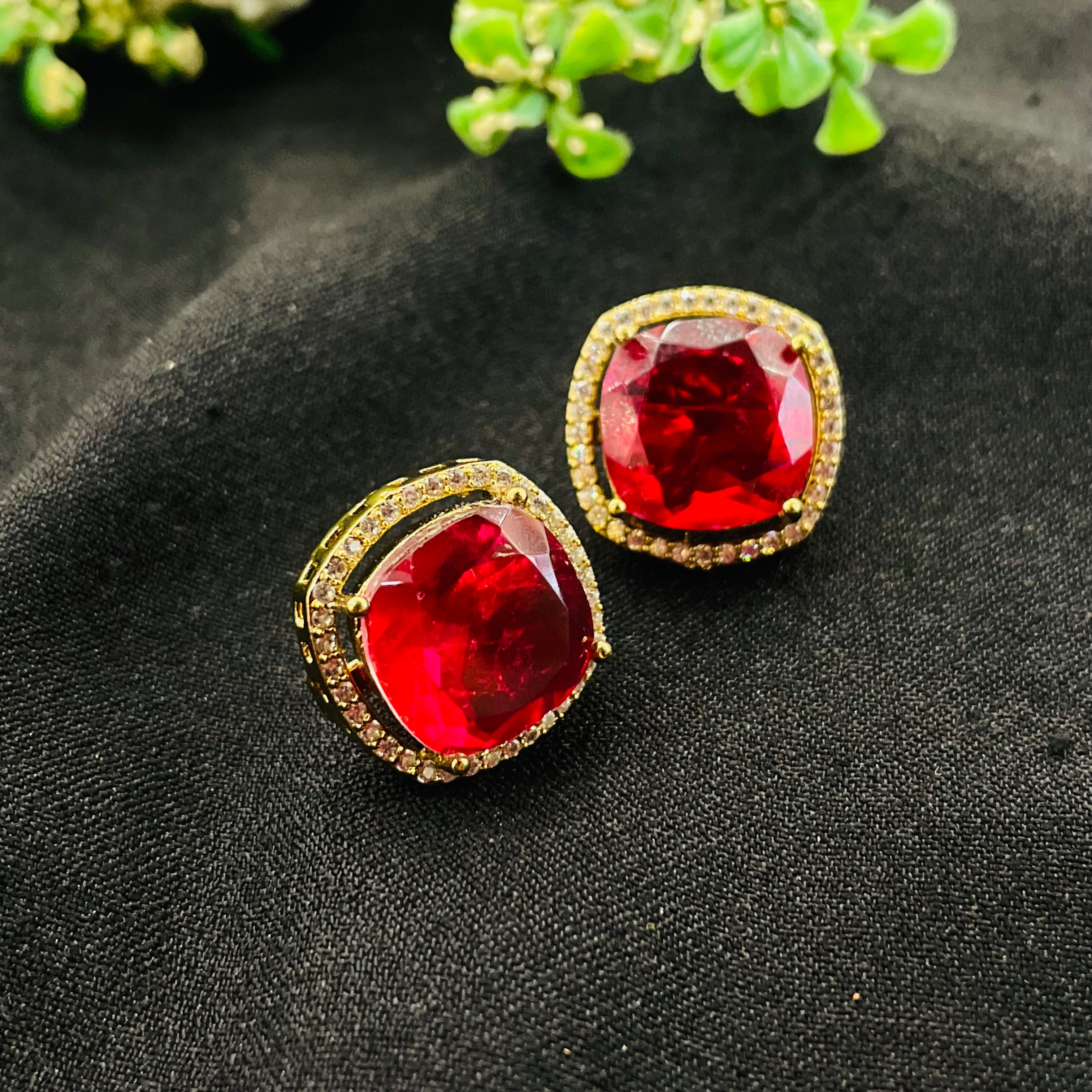 Nayaab Inaaya Neckpiece